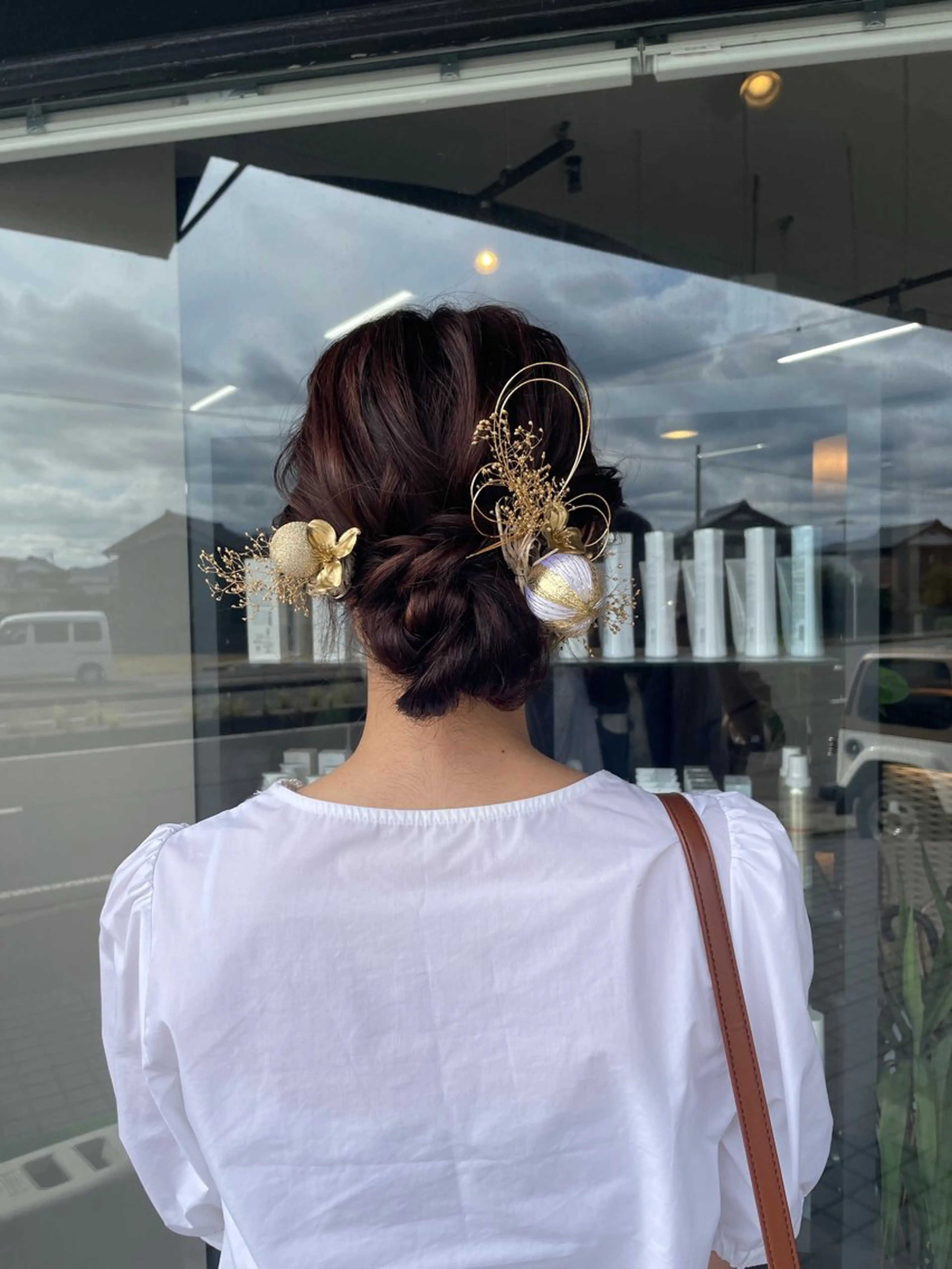 ミディアム ヘアアレンジ マキノ キョウカのヘアスタイル