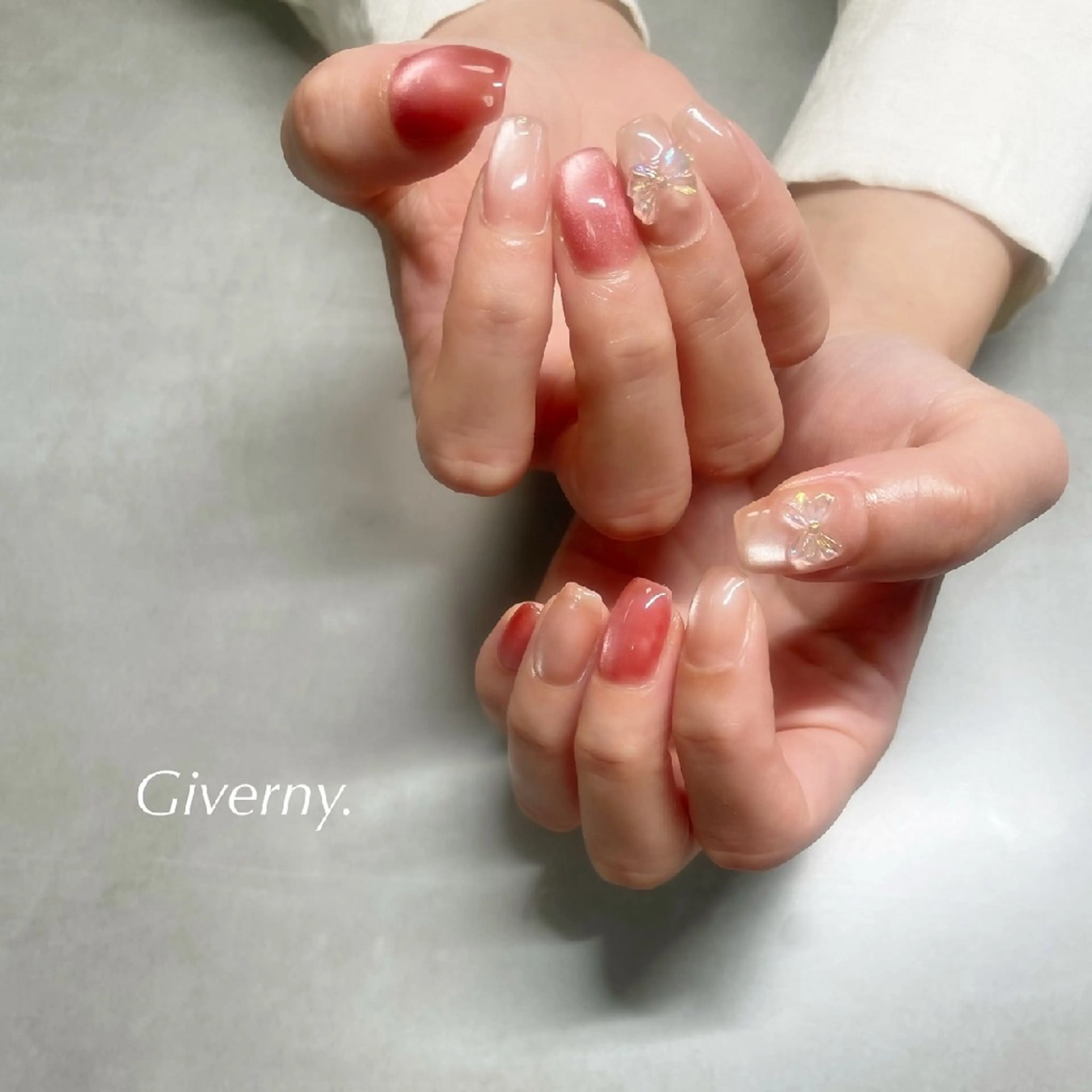 ネイル マグネットネイル リボン 夏ネイル ハンドネイル Giverny .のネイルデザイン