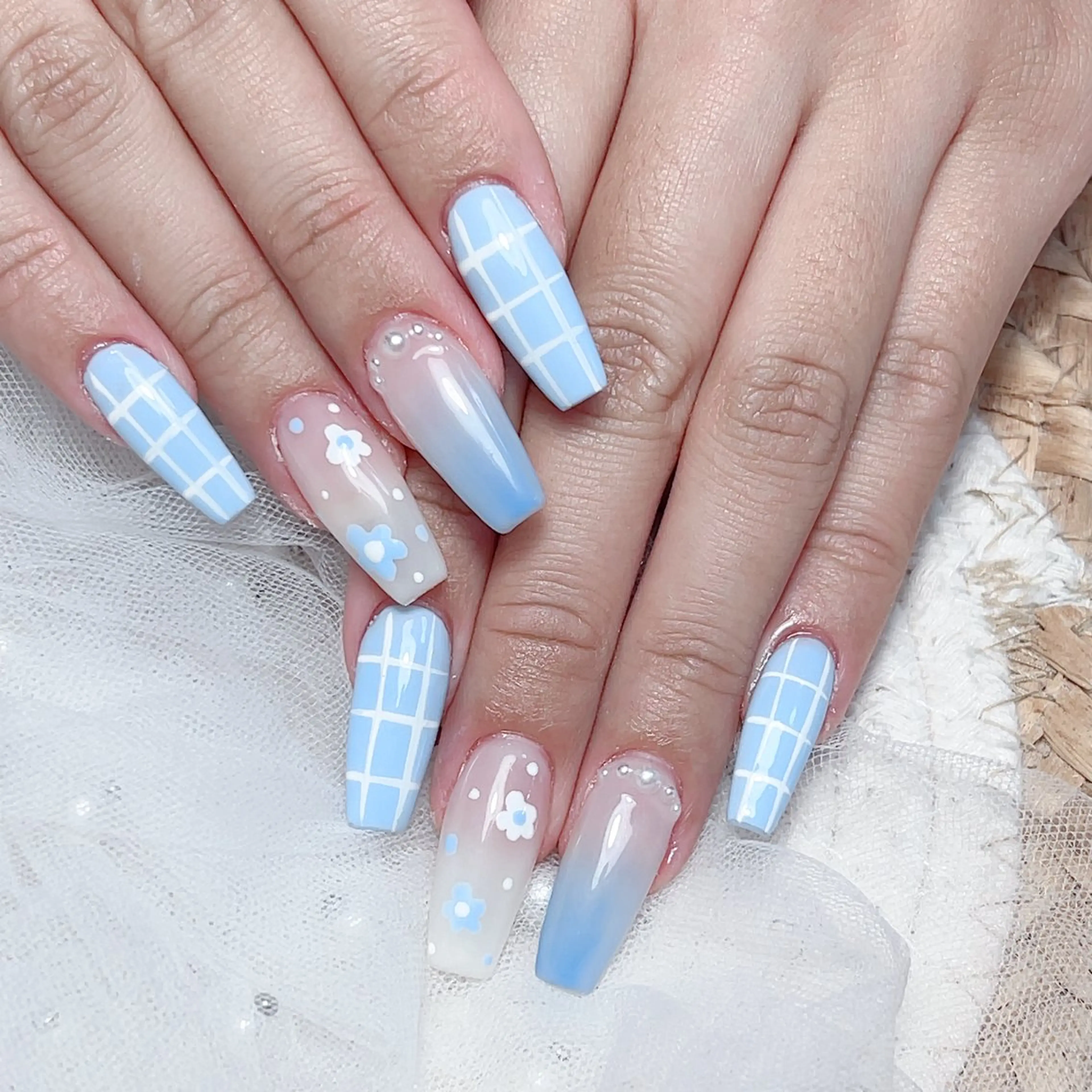 ネイル M🌷nail 長さだし専門店のネイルデザイン