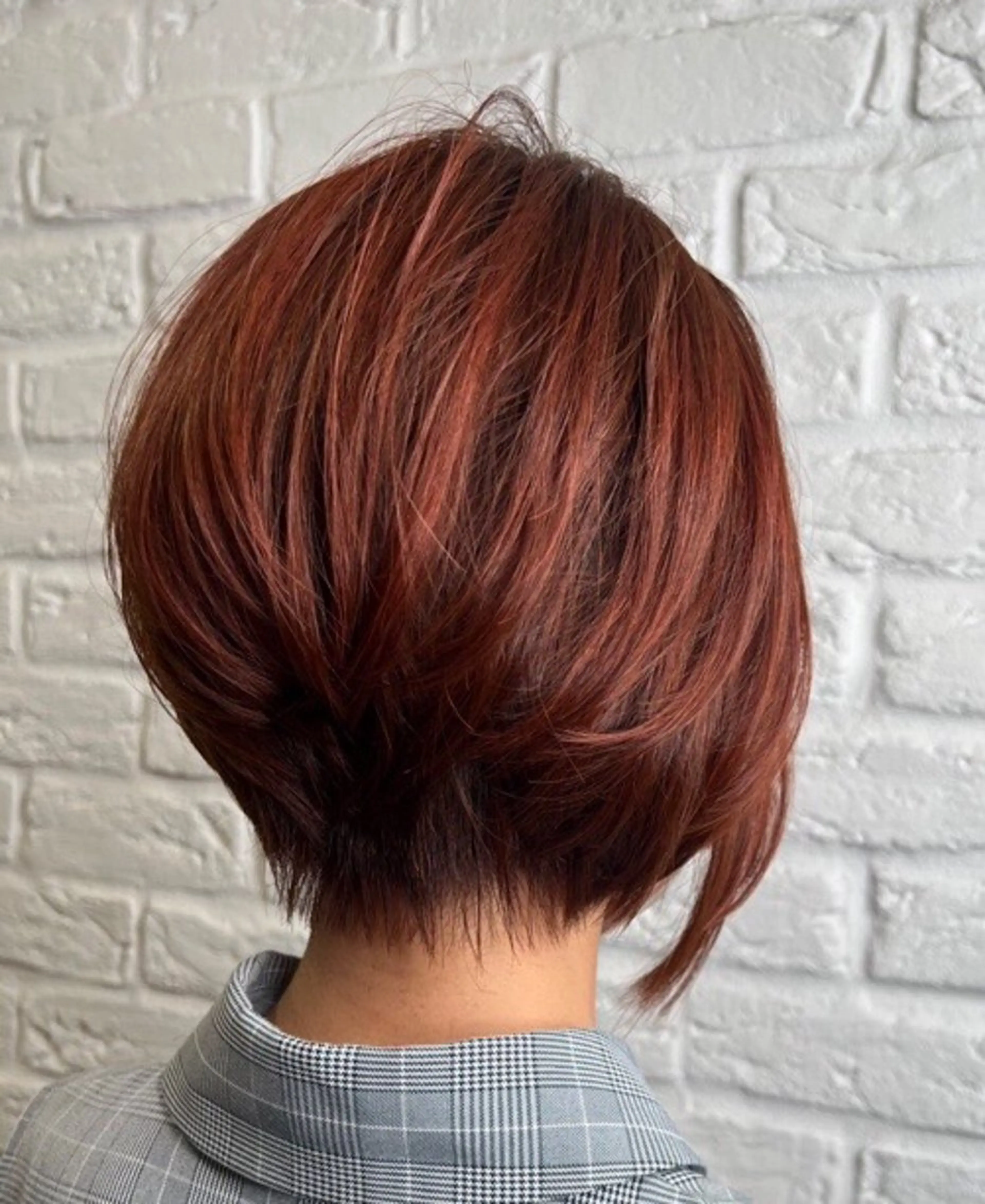 ショート カラー グラデーションカラー ピンクカラー レッドカラー 小顔カット ヘアカラー 八木 文子のヘアスタイル