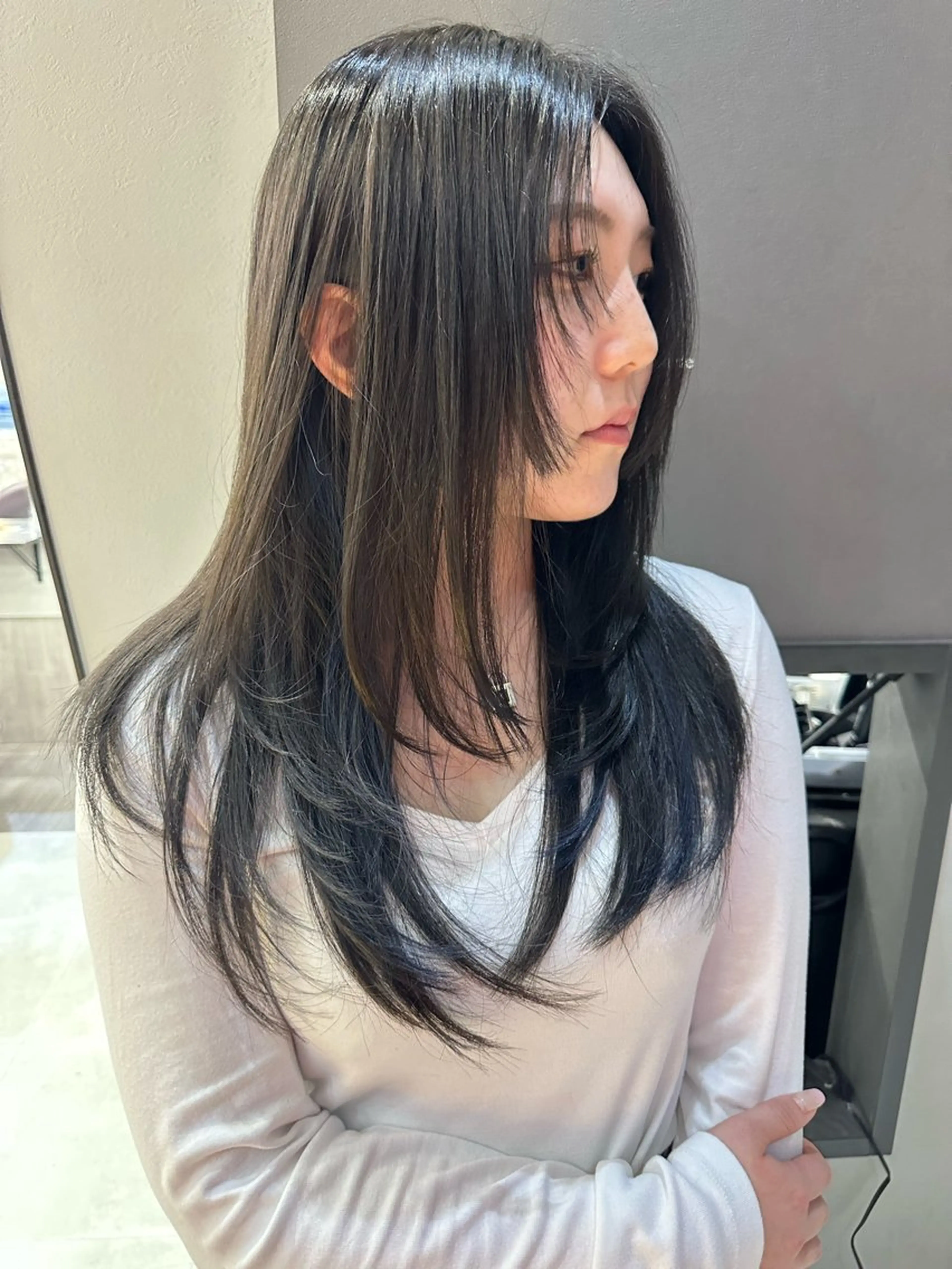 ロング レイヤーカット AIRI layer cut hairのヘアスタイル