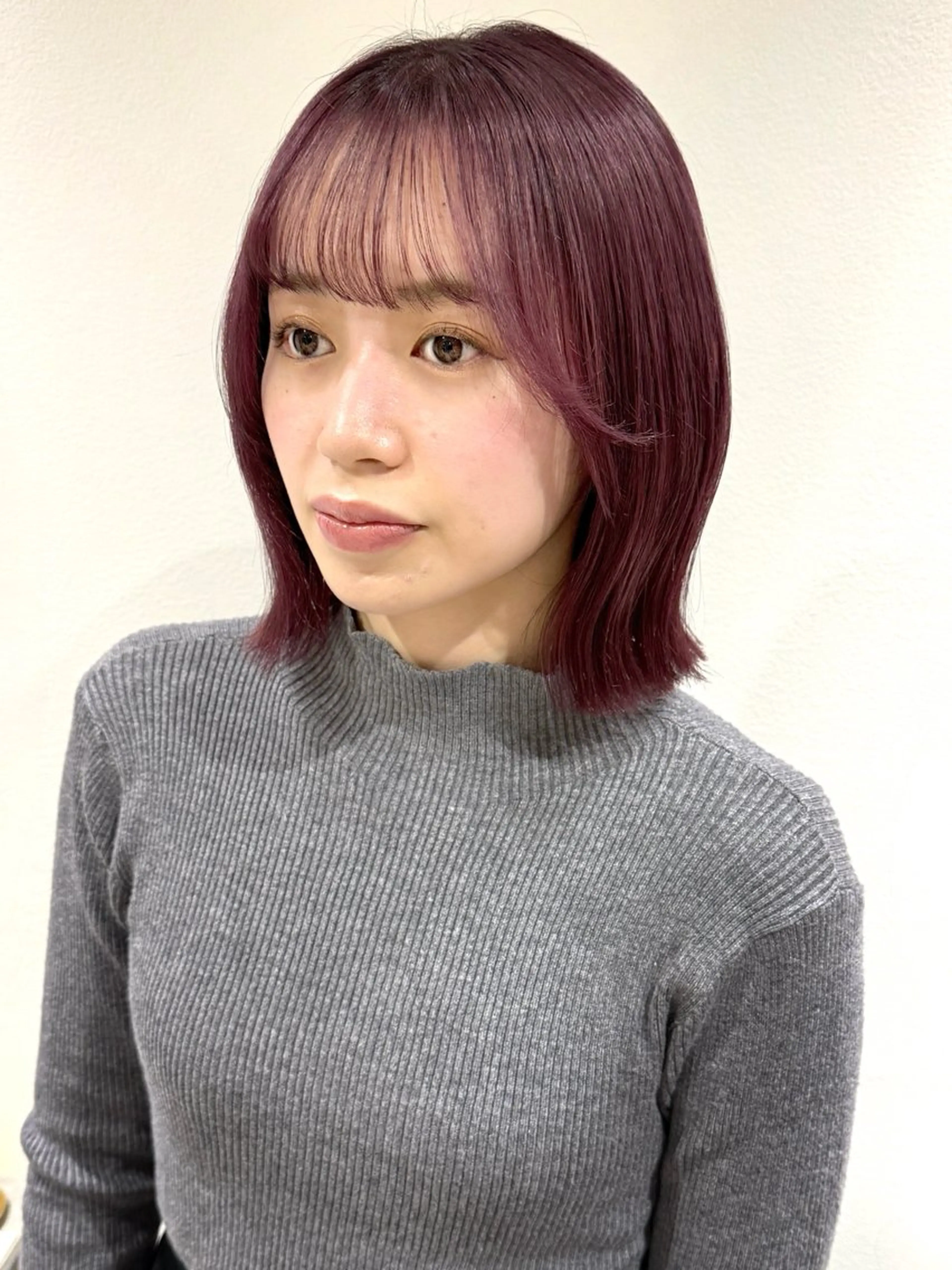 ミディアム カラー 切りっぱなしボブ ベージュカラー ブリーチ ブラウンカラー 透明感カラー カット ヘアカラー トリートメント saki🌼ボブ× 透明感カラー🌼のヘアスタイル