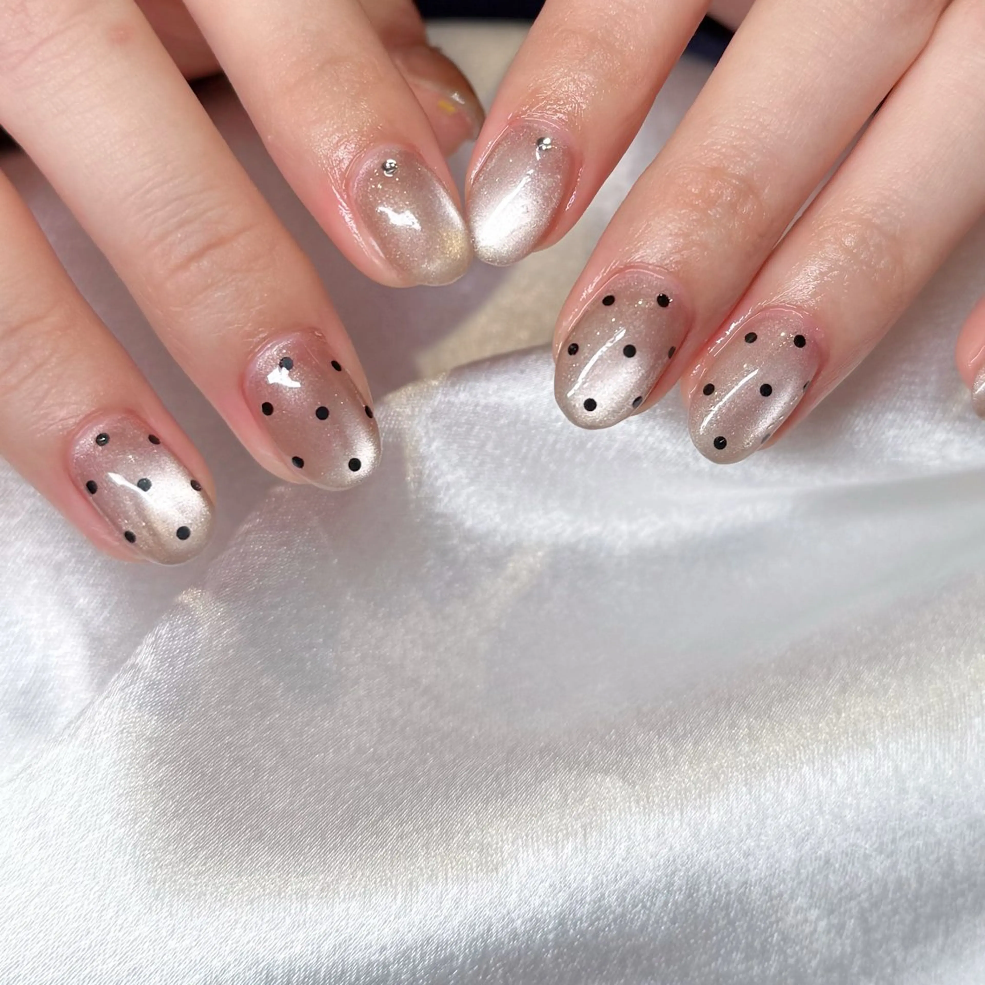 ネイル ハンドネイル mau🩵nail 堺筋本町｜心斎橋のネイルデザイン