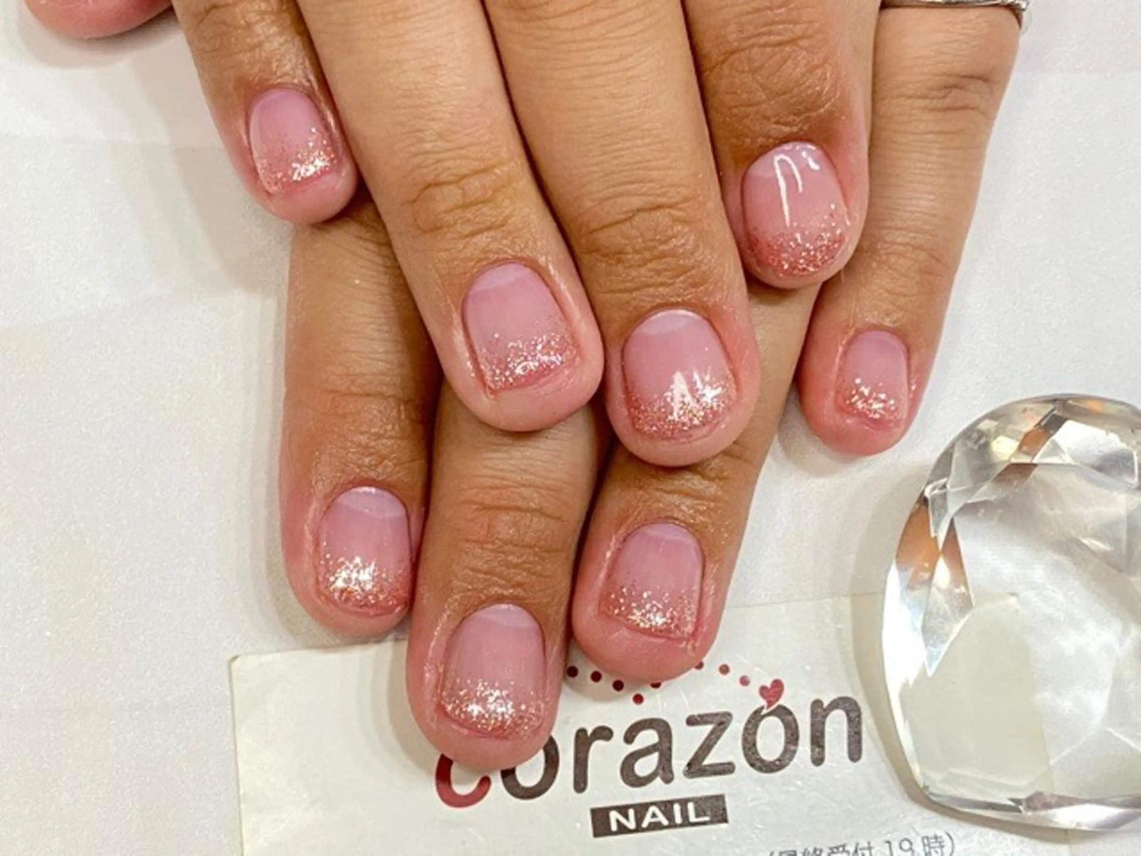 ネイル ジェルネイル グラデーション ラメ(グリッター) ピンク corazon所属・ネイリスト aicoのネイルデザイン