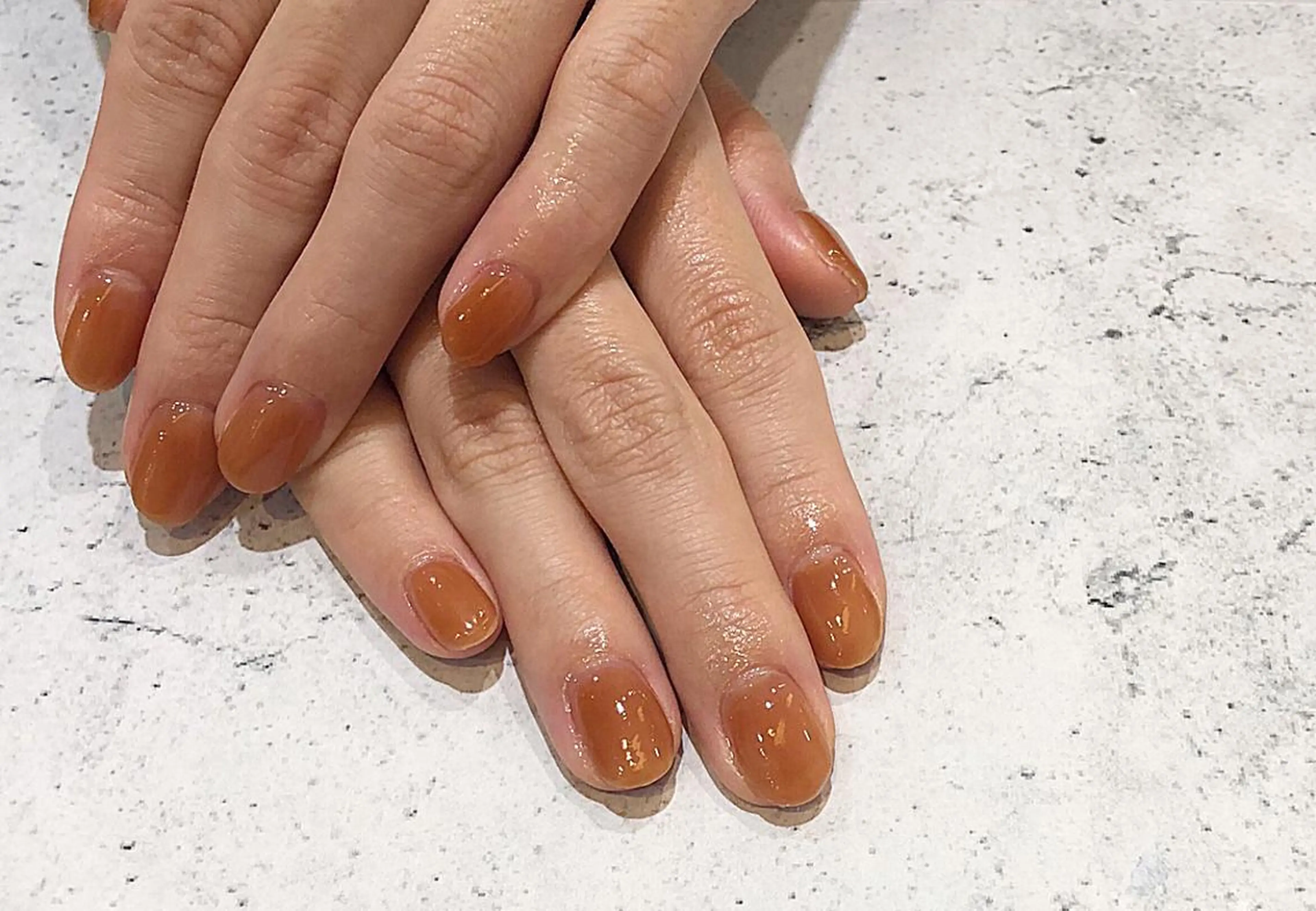 ネイル ブラウン オレンジ ハンドネイル 髙橋 優菜のネイルデザイン