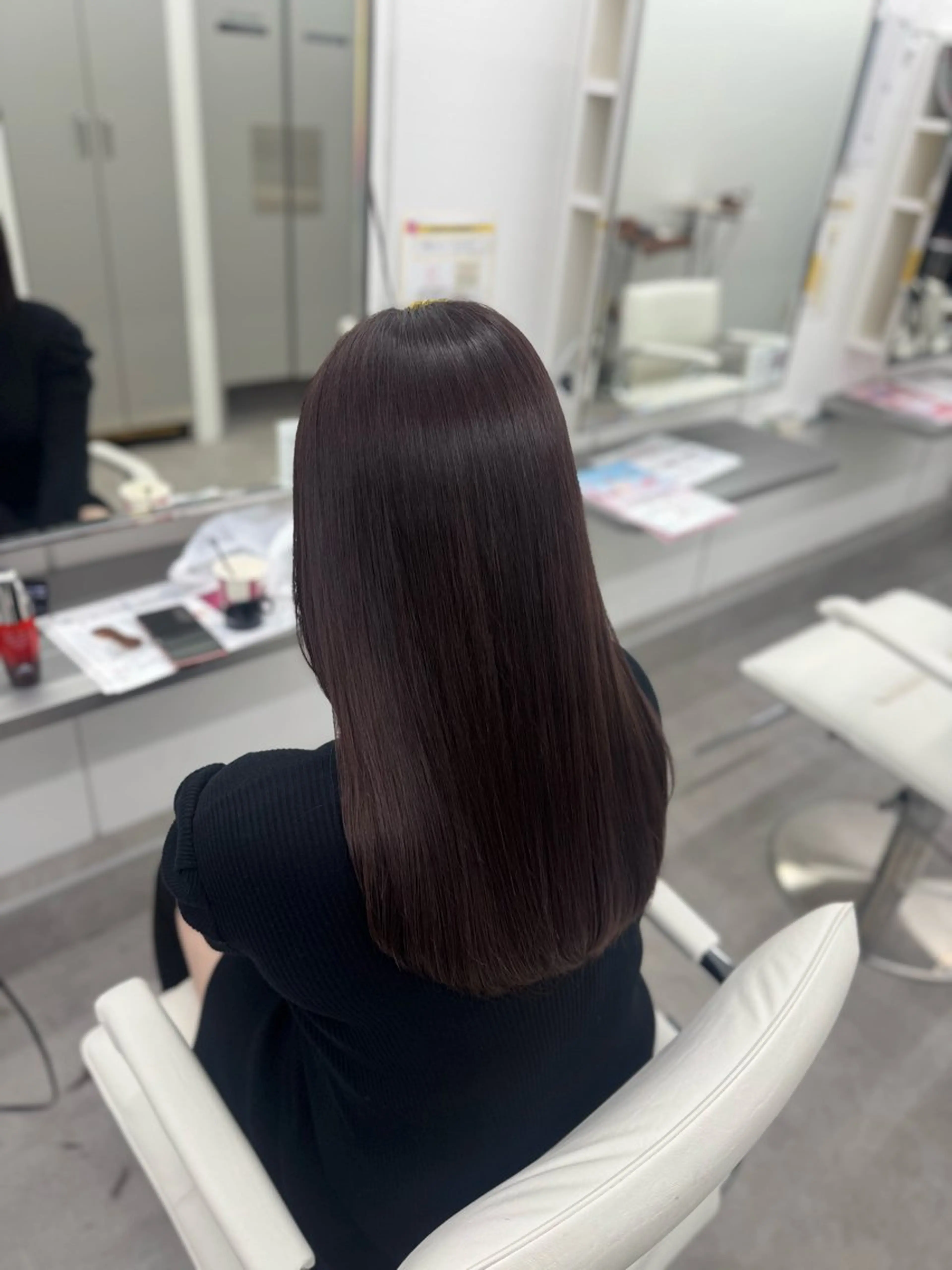 セミロング カット ヘアカラー トリートメント 🕯コバ/レイヤー/ 美髪縮毛🕯のヘアスタイル