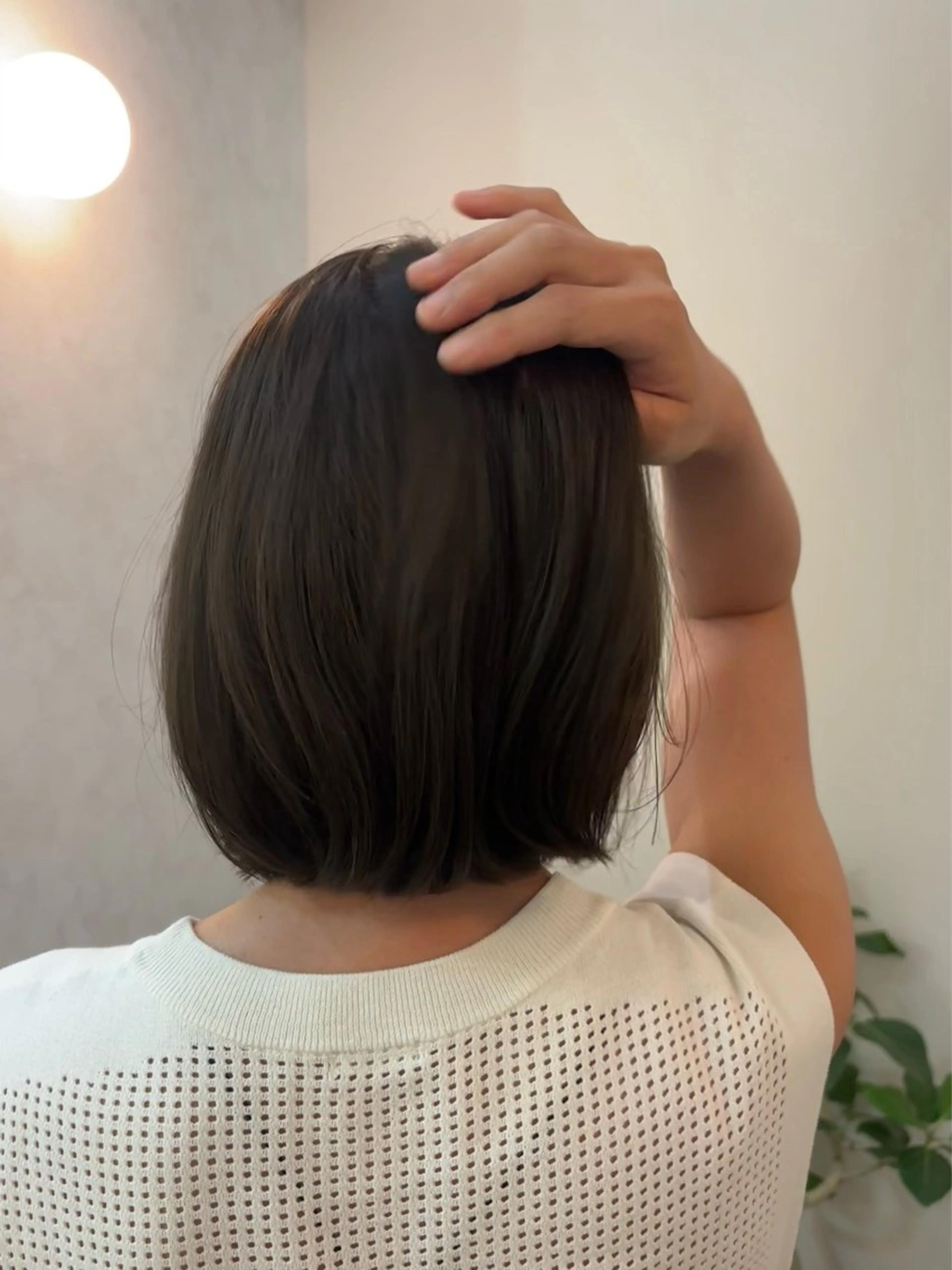 ショート カラー ヘアカラー トリートメント anna/ラフパーマ /くすみベージュのヘアスタイル