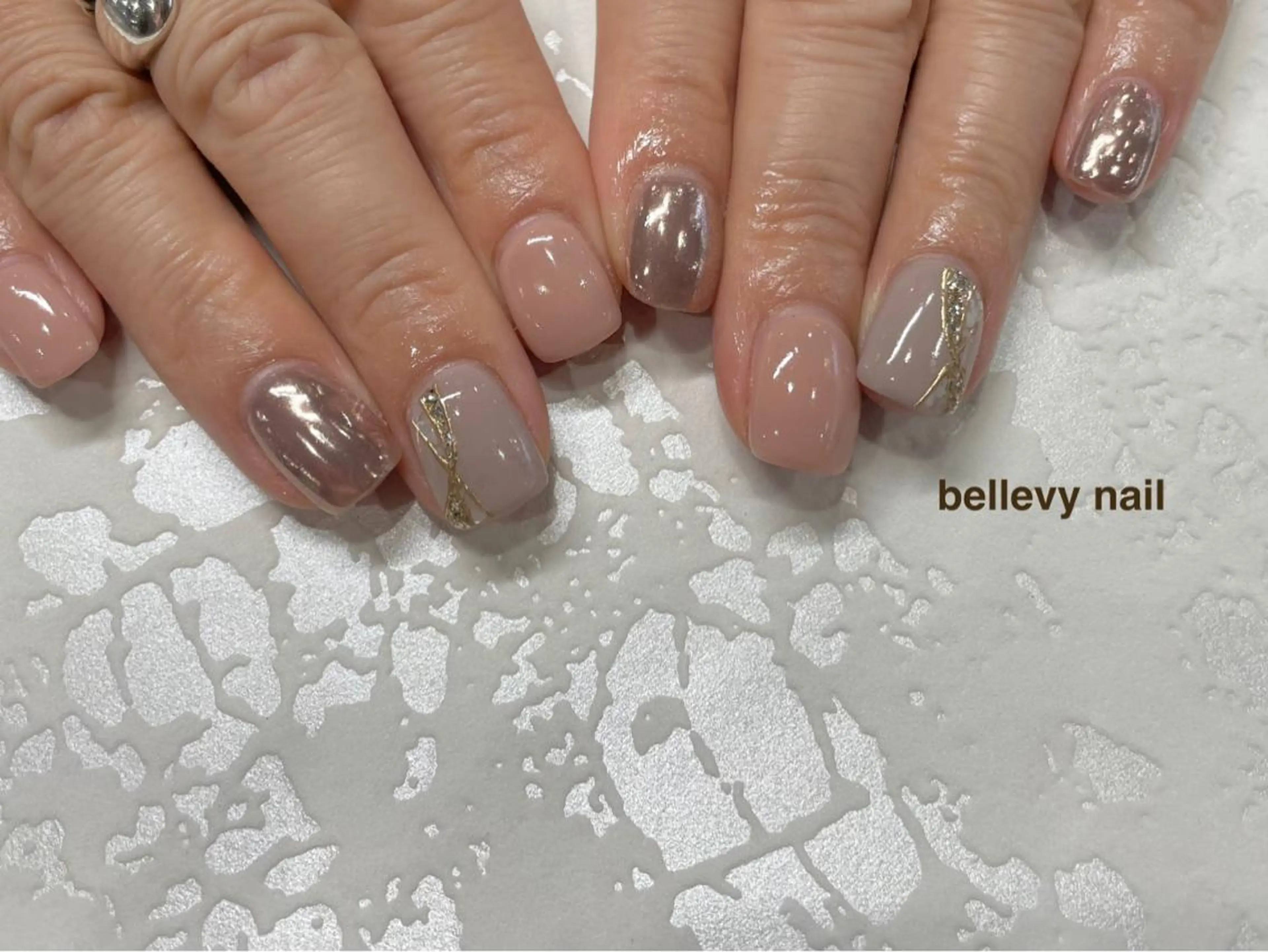 ネイル bellevy所属・藤原 はずきのネイルデザイン