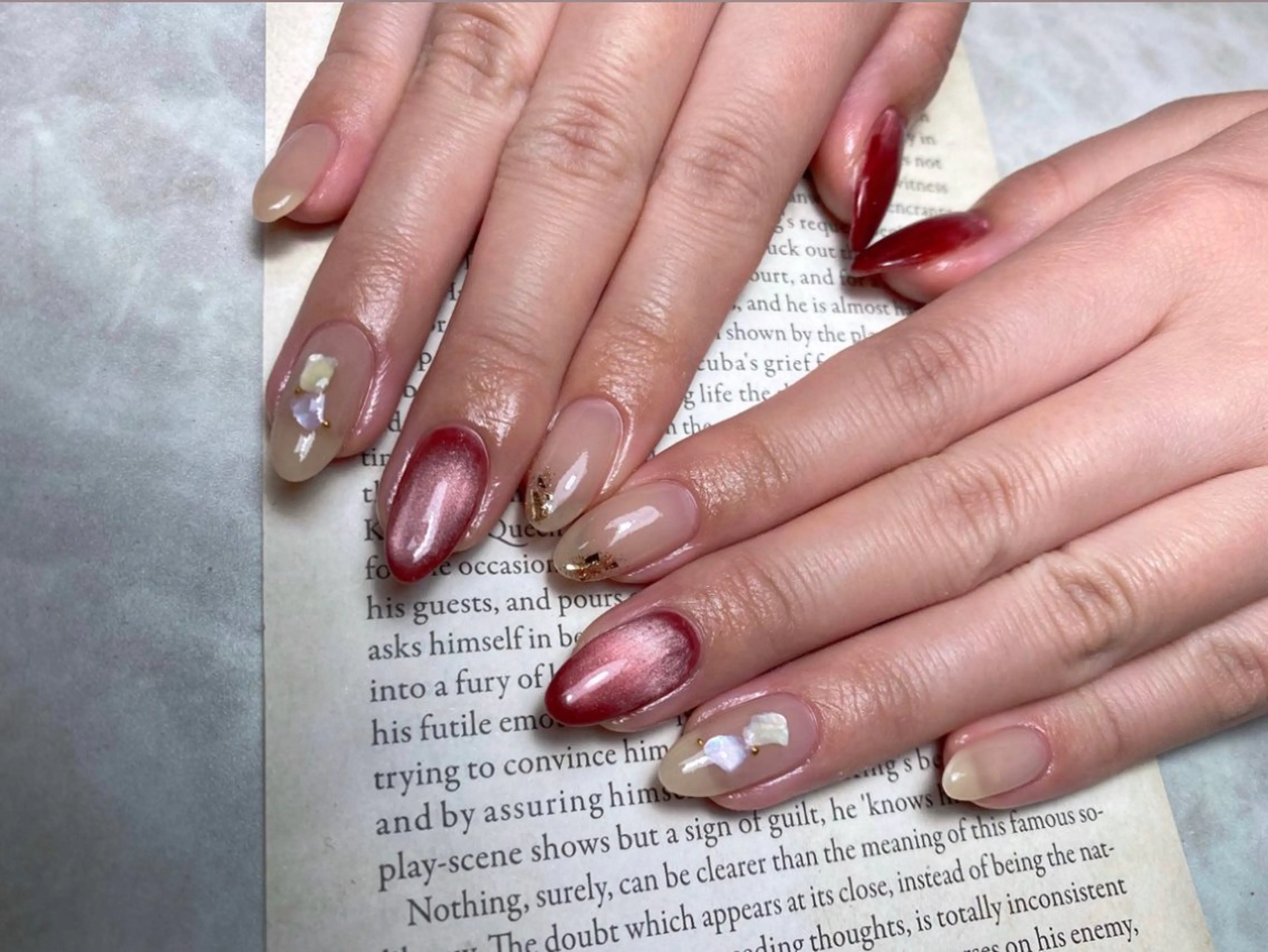 ネイル マグネットネイル ハンドネイル 🌿Charme🌿 MAIのネイルデザイン