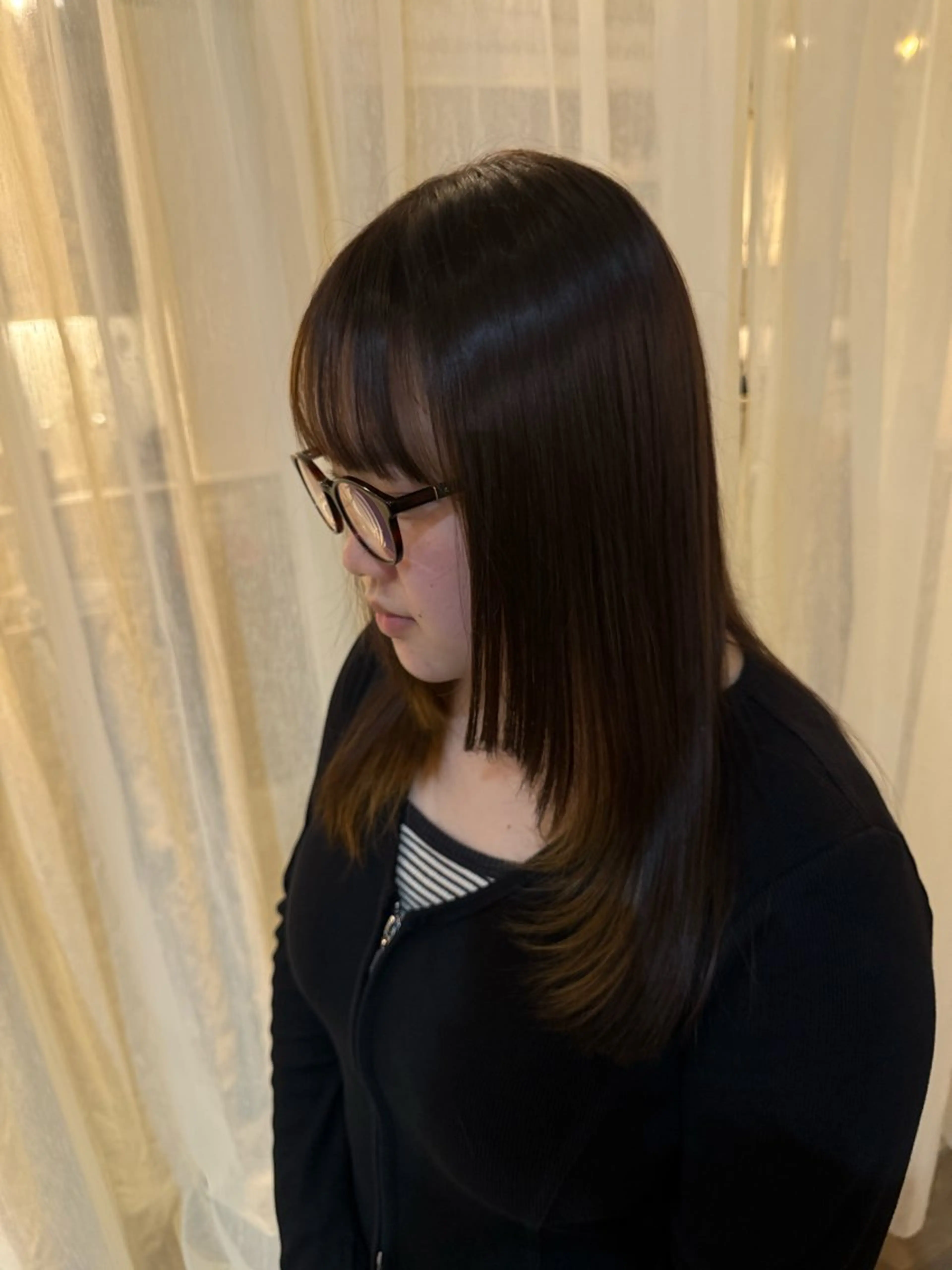 セミロング 藤原 百花のヘアスタイル
