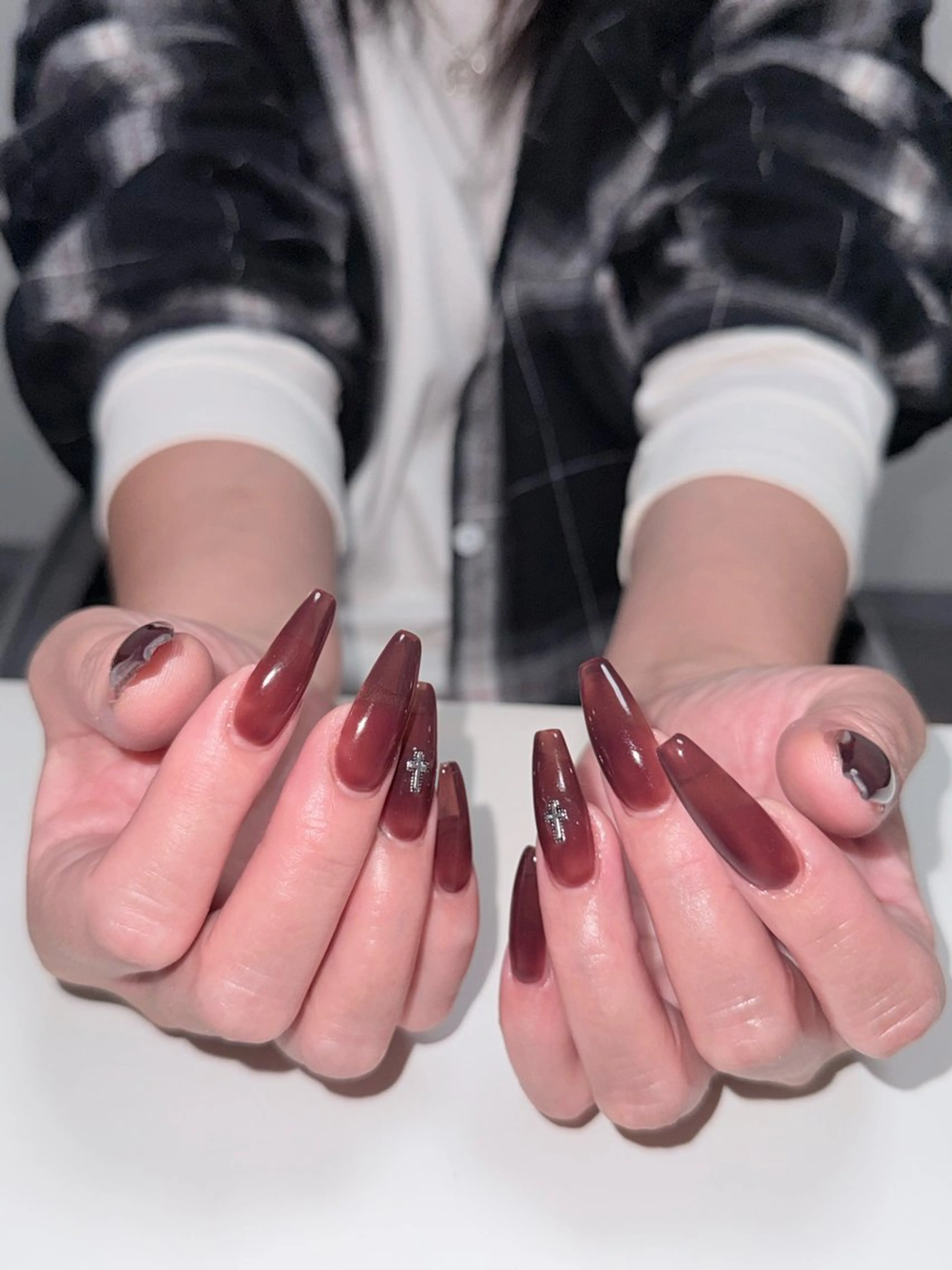 ネイル ハンドネイル BERA NAILSのネイルデザイン