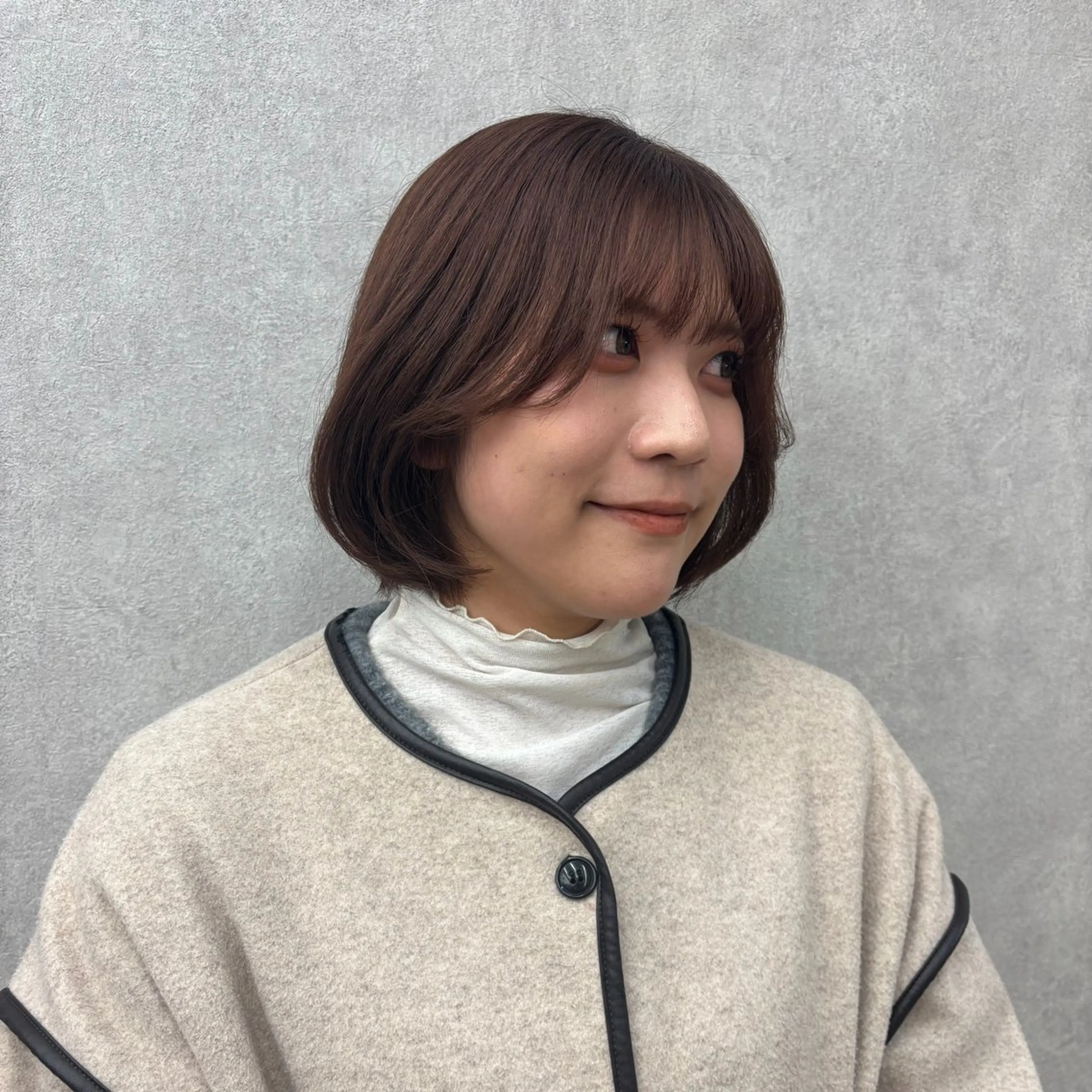 ショート カット 曻地 彩乃のヘアスタイル