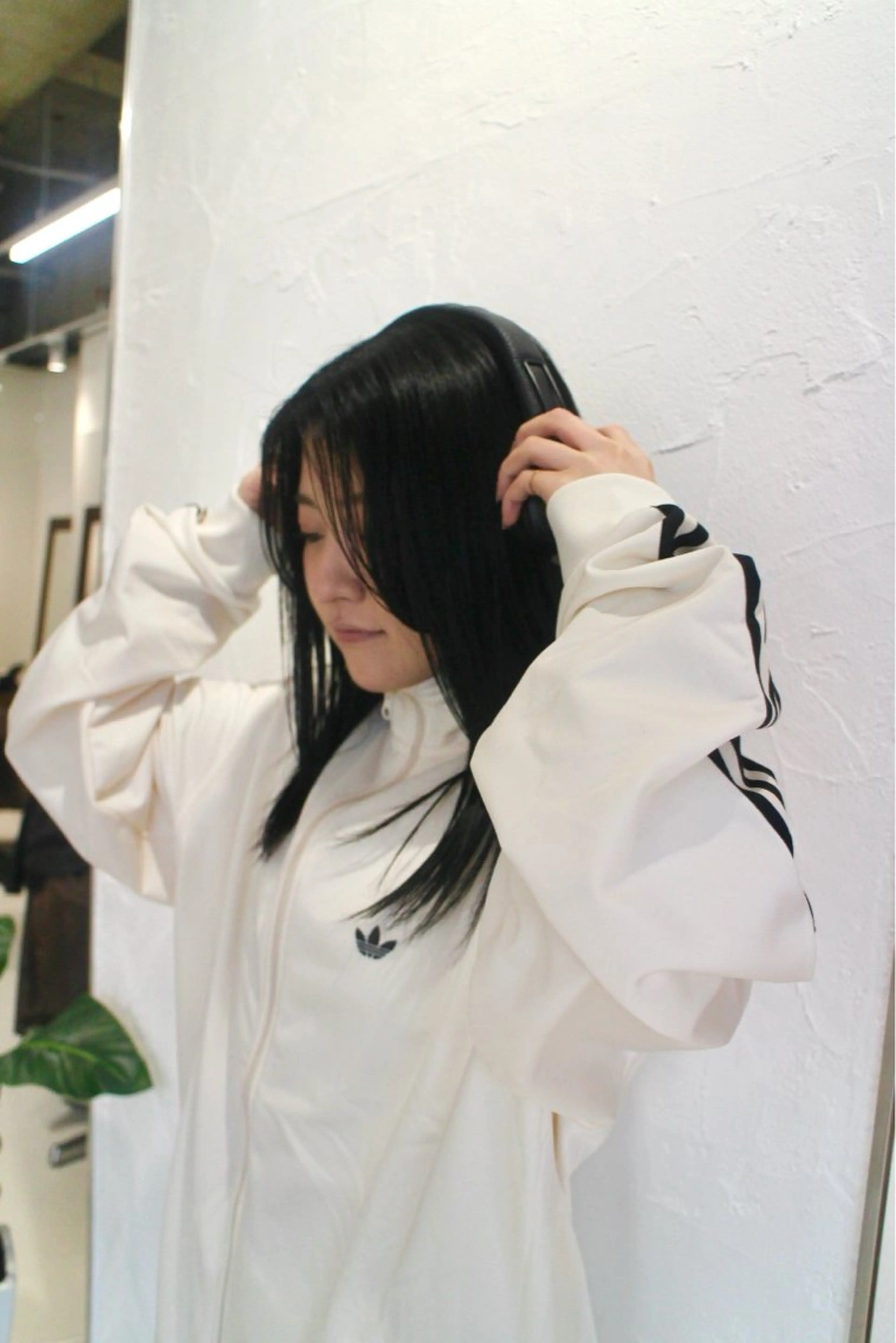 セミロング カラー カーリーパーマ/ 透明ｶﾗｰ/MIKUのヘアスタイル