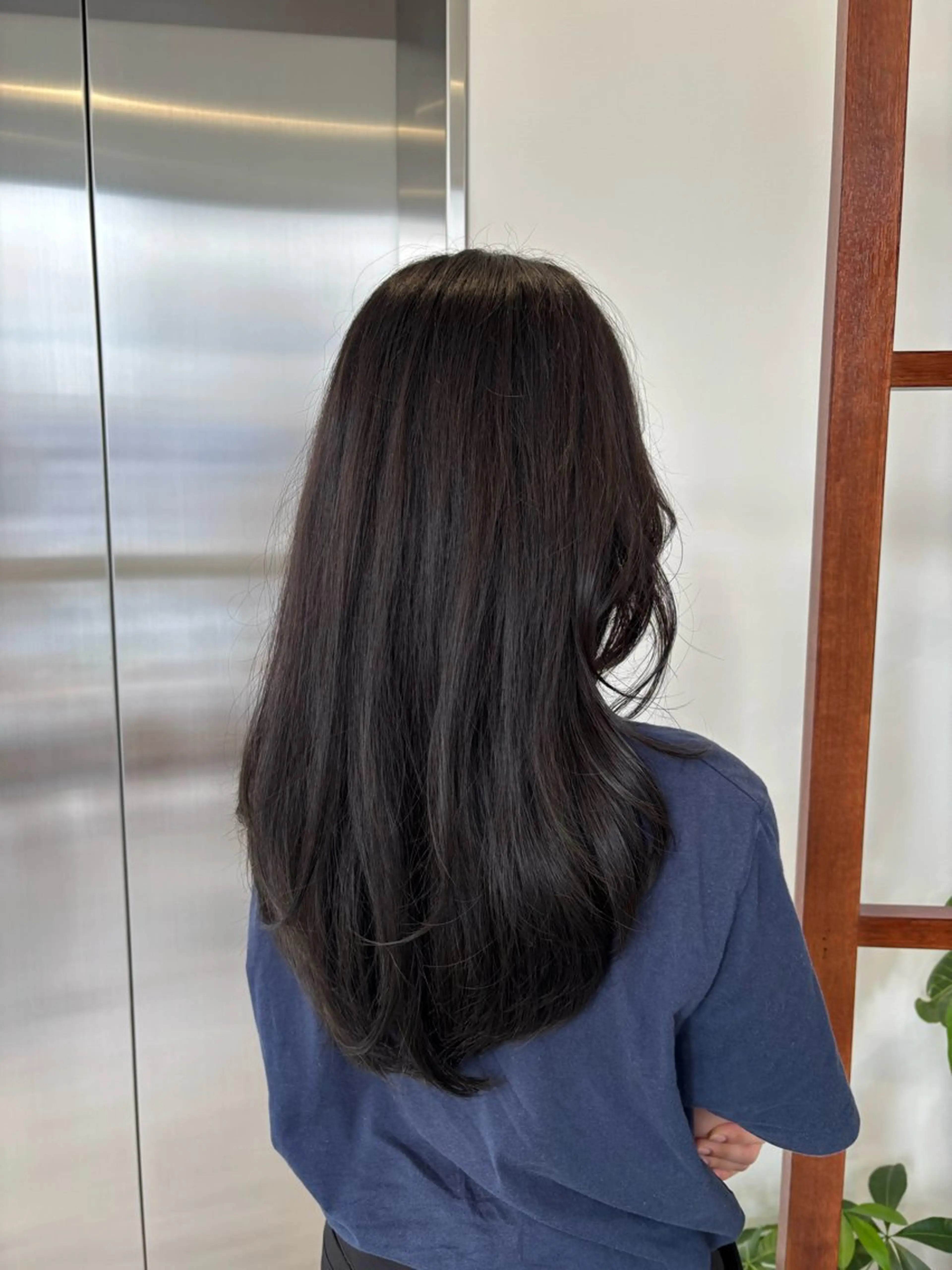 セミロング カラー ヘアカラー ✨️赤み消しカラー/ ミルクティーベージュのヘアスタイル