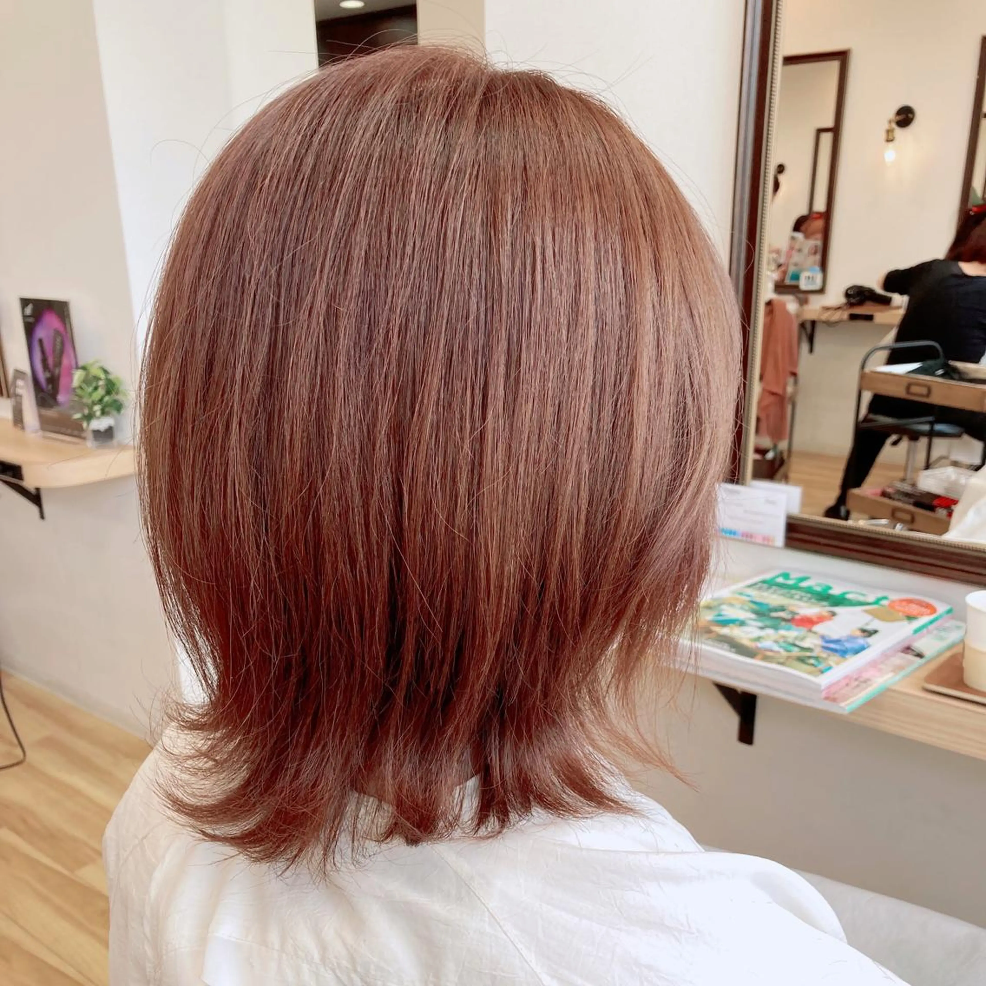 ミディアム カラー ブラウンカラー イルミナカラー オレンジ オレンジブラウン カット ヘアカラー トリートメント 大野 まゆのヘアスタイル