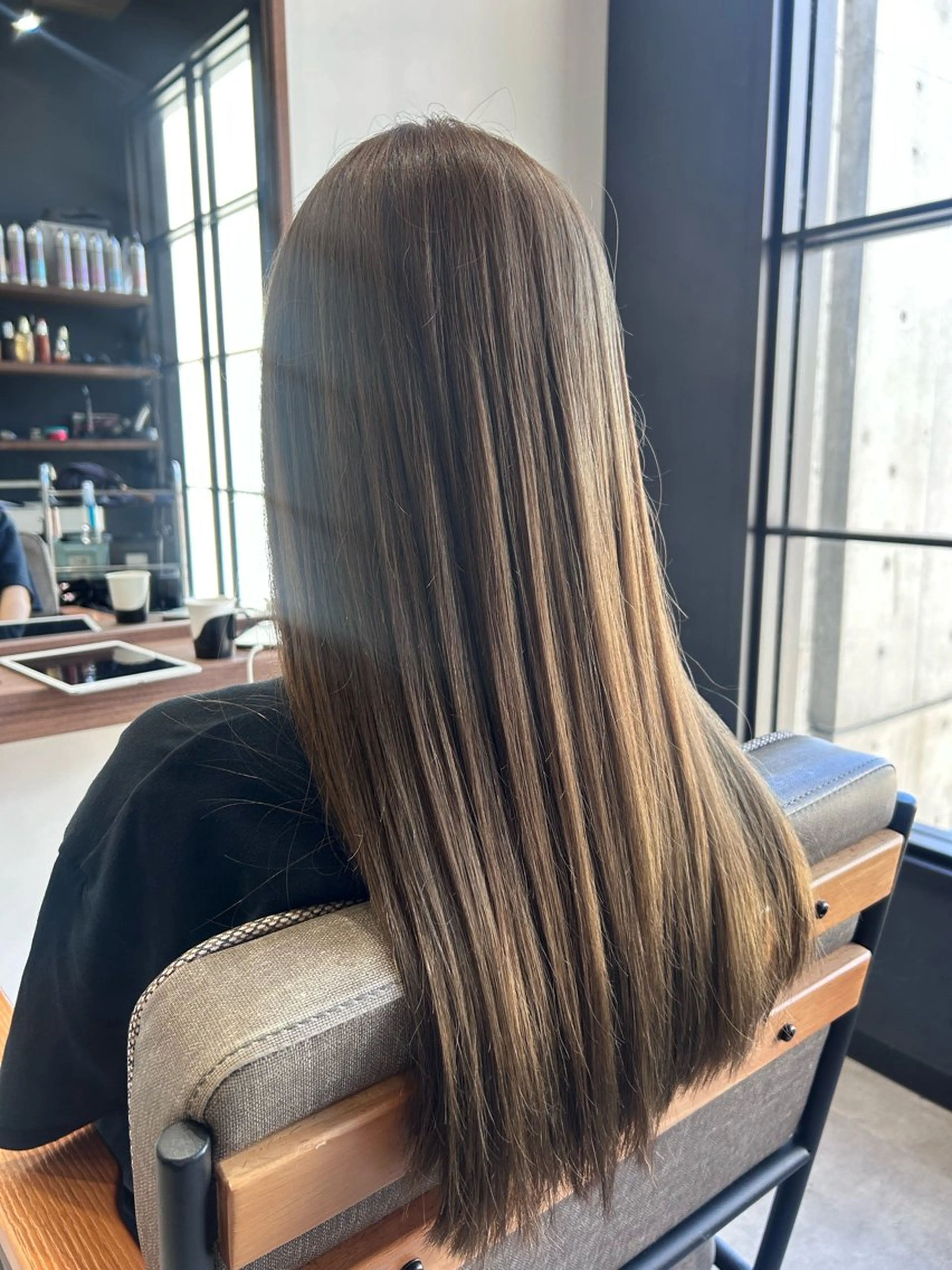 ロング カラー ベージュカラー ラテベージュ レイヤー/韓国/ ハッシュ/高田翼のヘアスタイル