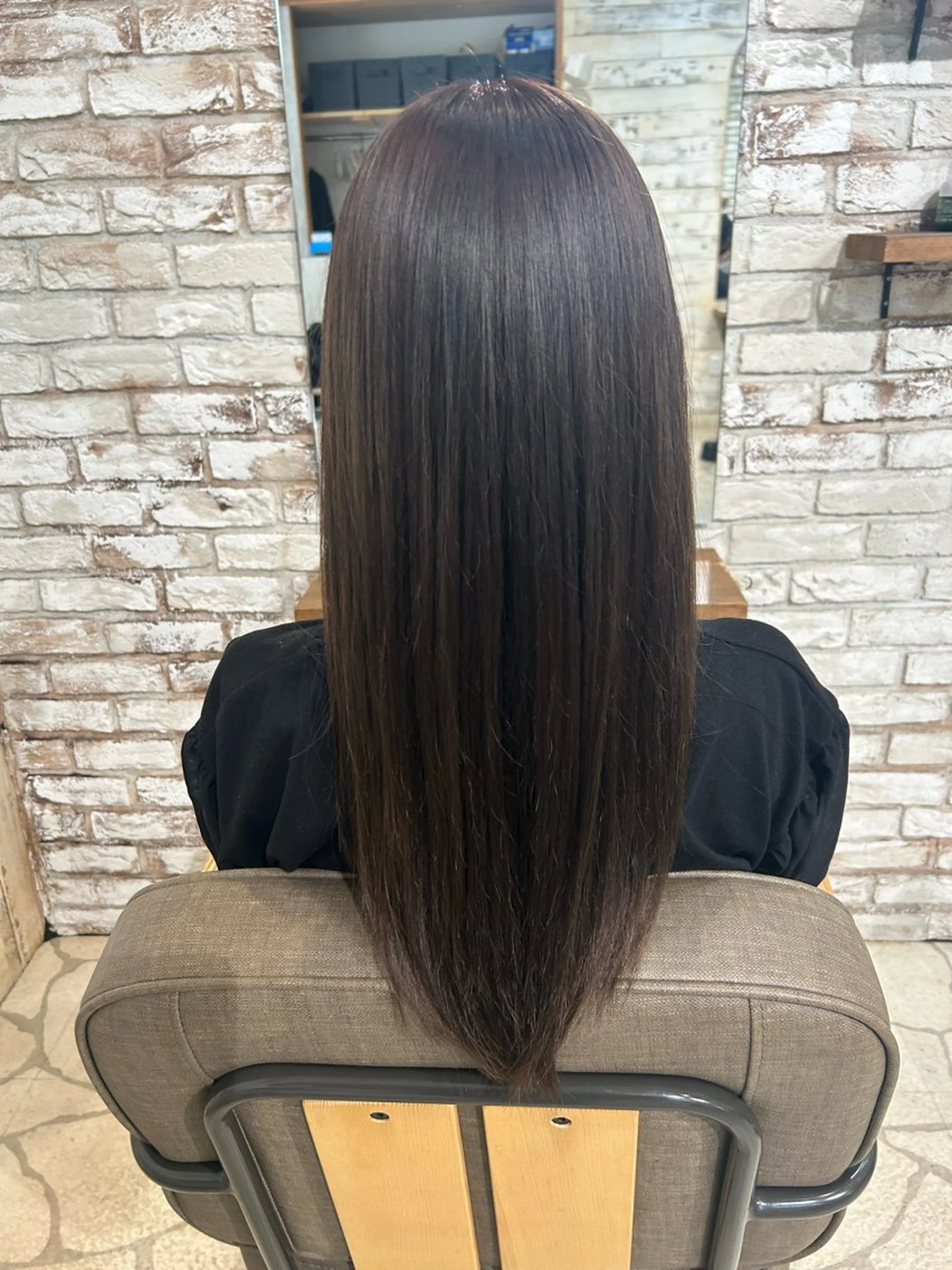 カラー 稲井 裕美のヘアスタイル