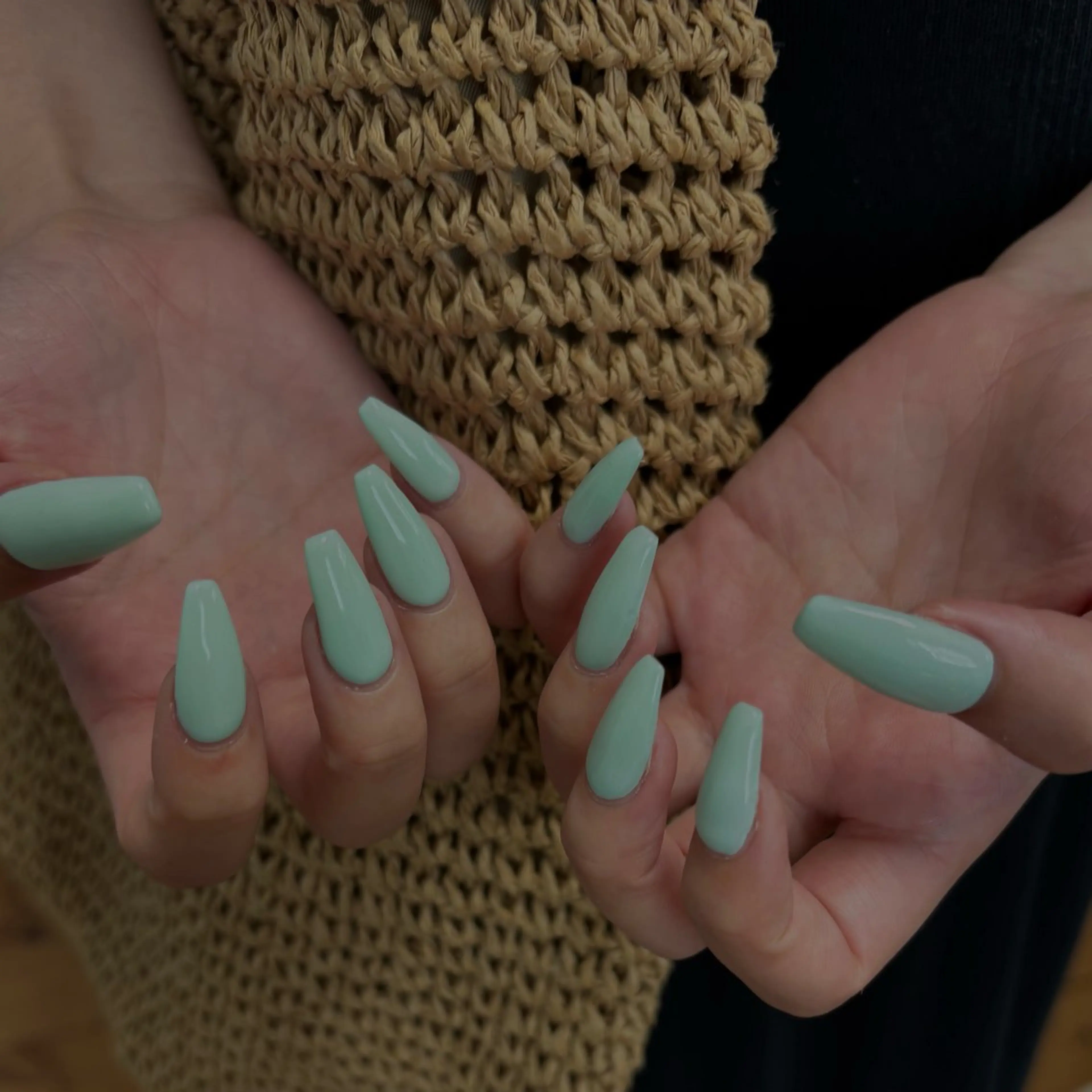 ネイル ハンドネイル 爪塗屋 さんのネイルデザイン