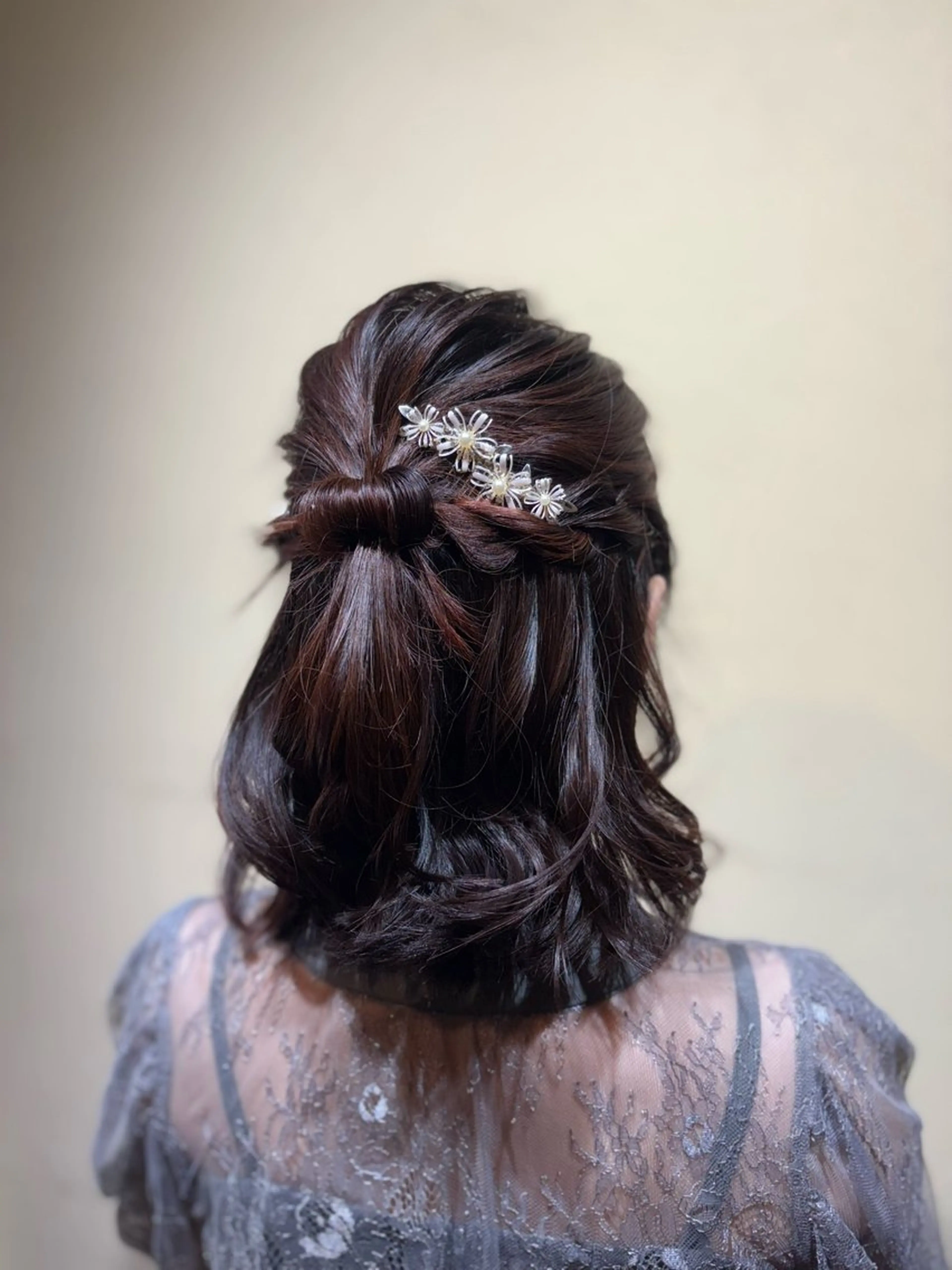 ミディアム ヘアアレンジ ハーフアップ 結婚式・ブライダル saya （サヤ）のヘアスタイル