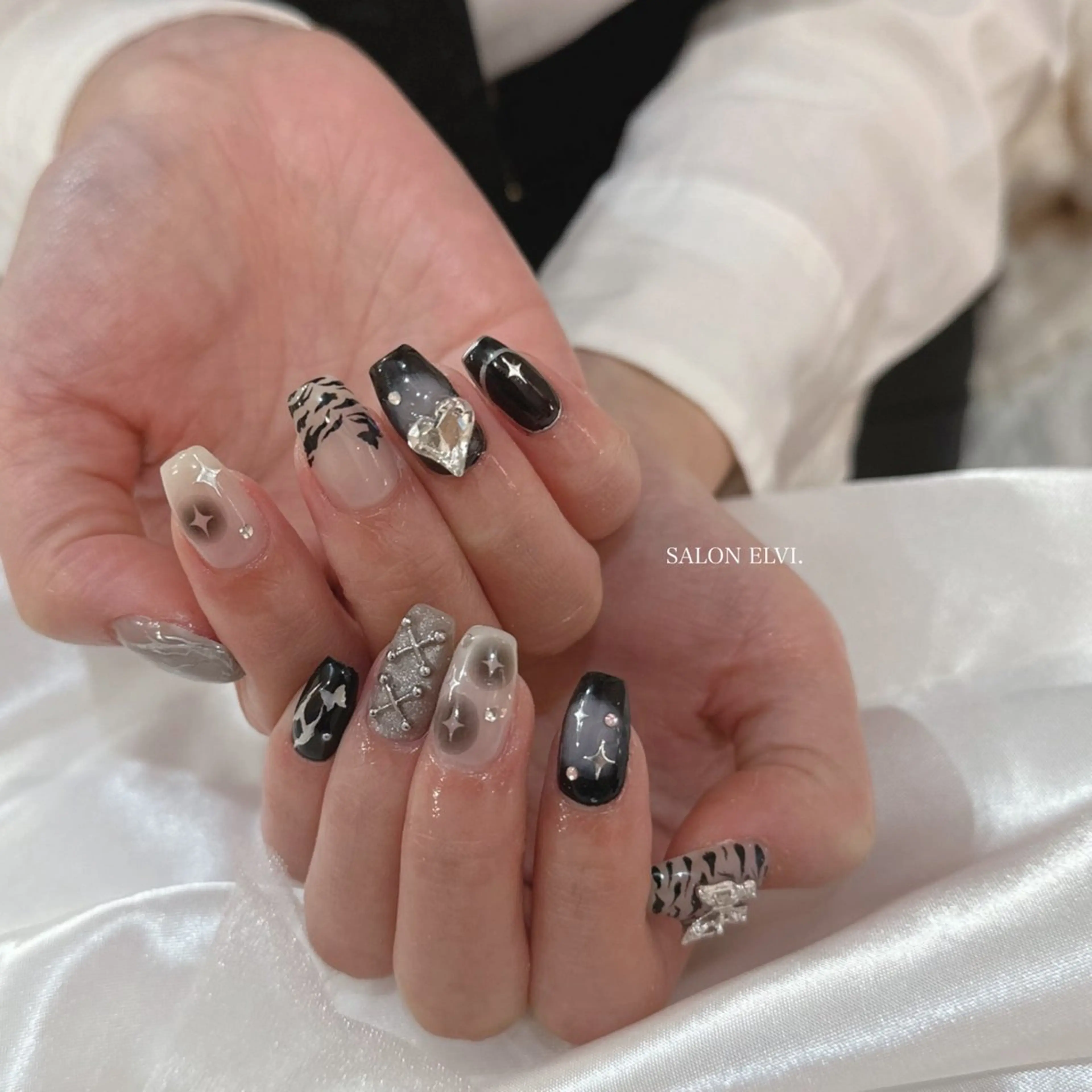 ネイル SALON ELVI.のネイルデザイン
