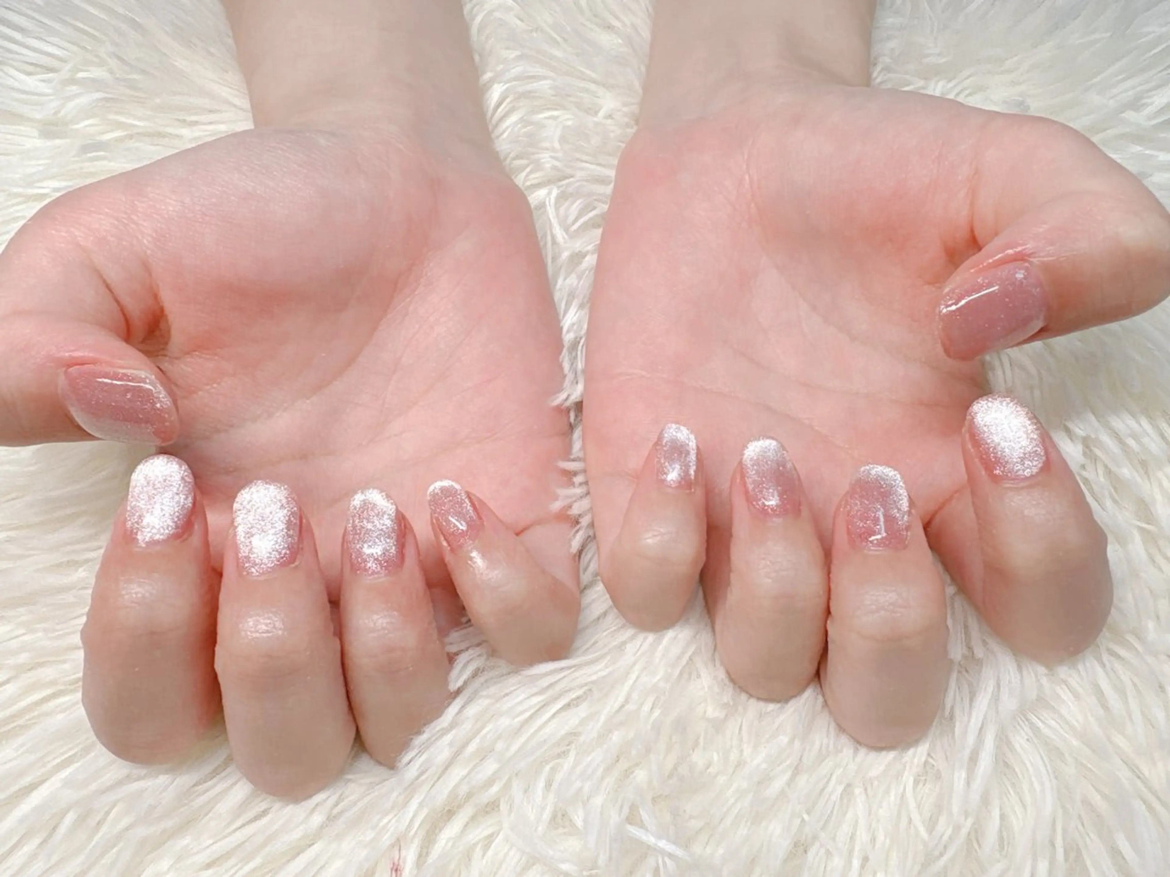 ネイル ハンドネイル パッチリオメメ Lianaのネイルデザイン