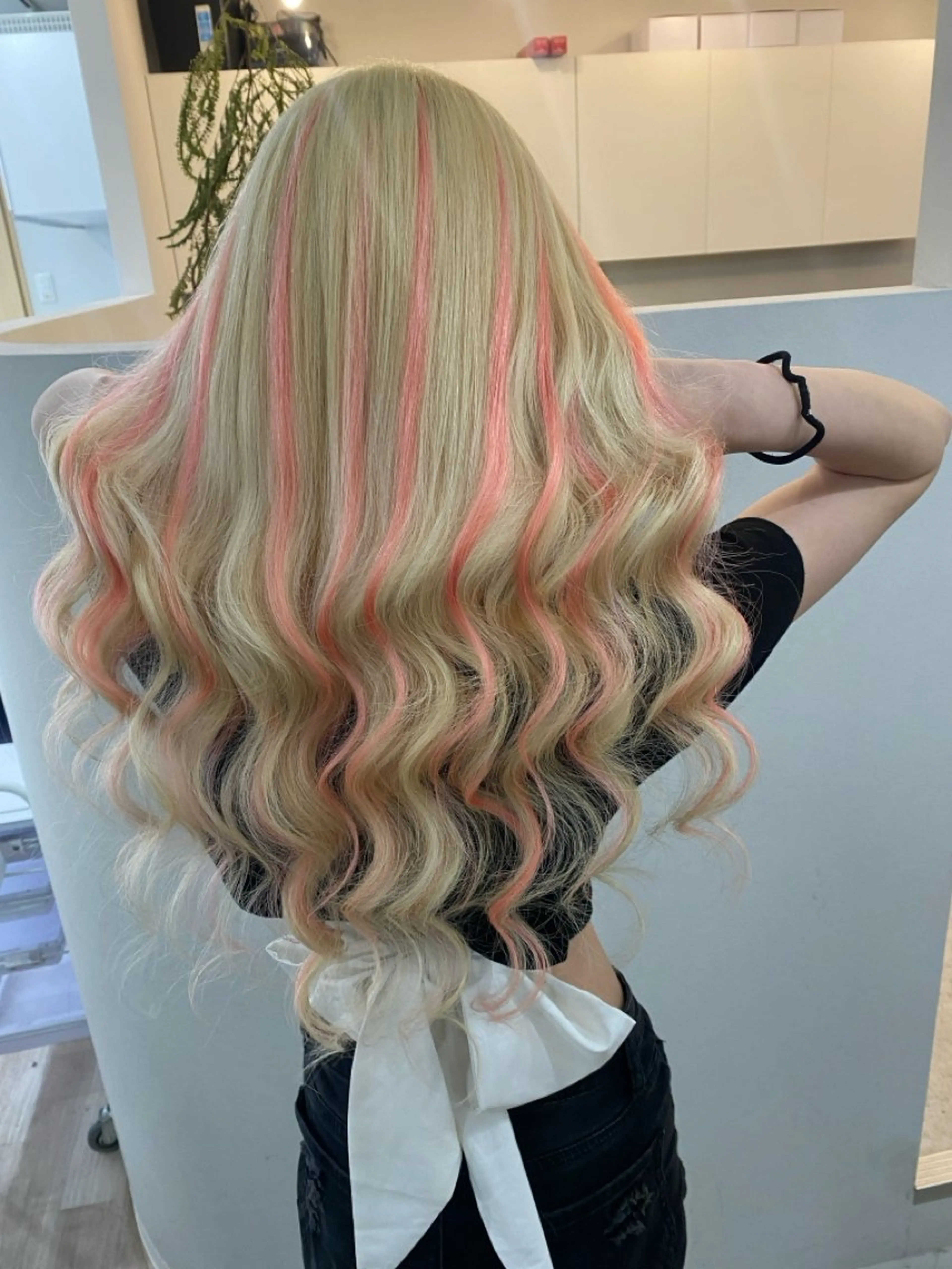 ロング ヘアカラー トリートメント エクステ Yurika /グランディールのヘアスタイル