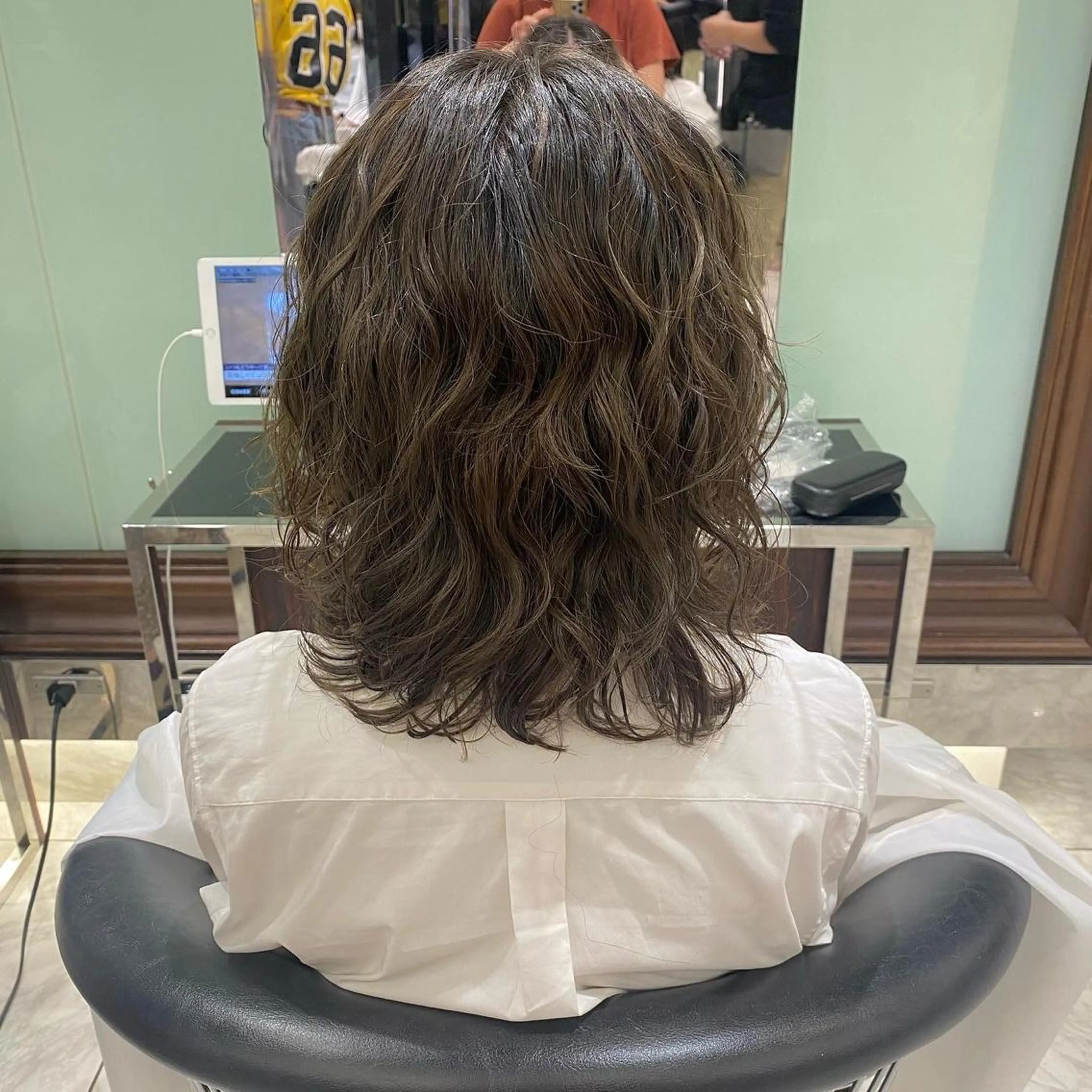 ミディアム ミディアムパーマ カット パーマ ❤️パーマ美容師✂︎ 井口美緒のヘアスタイル