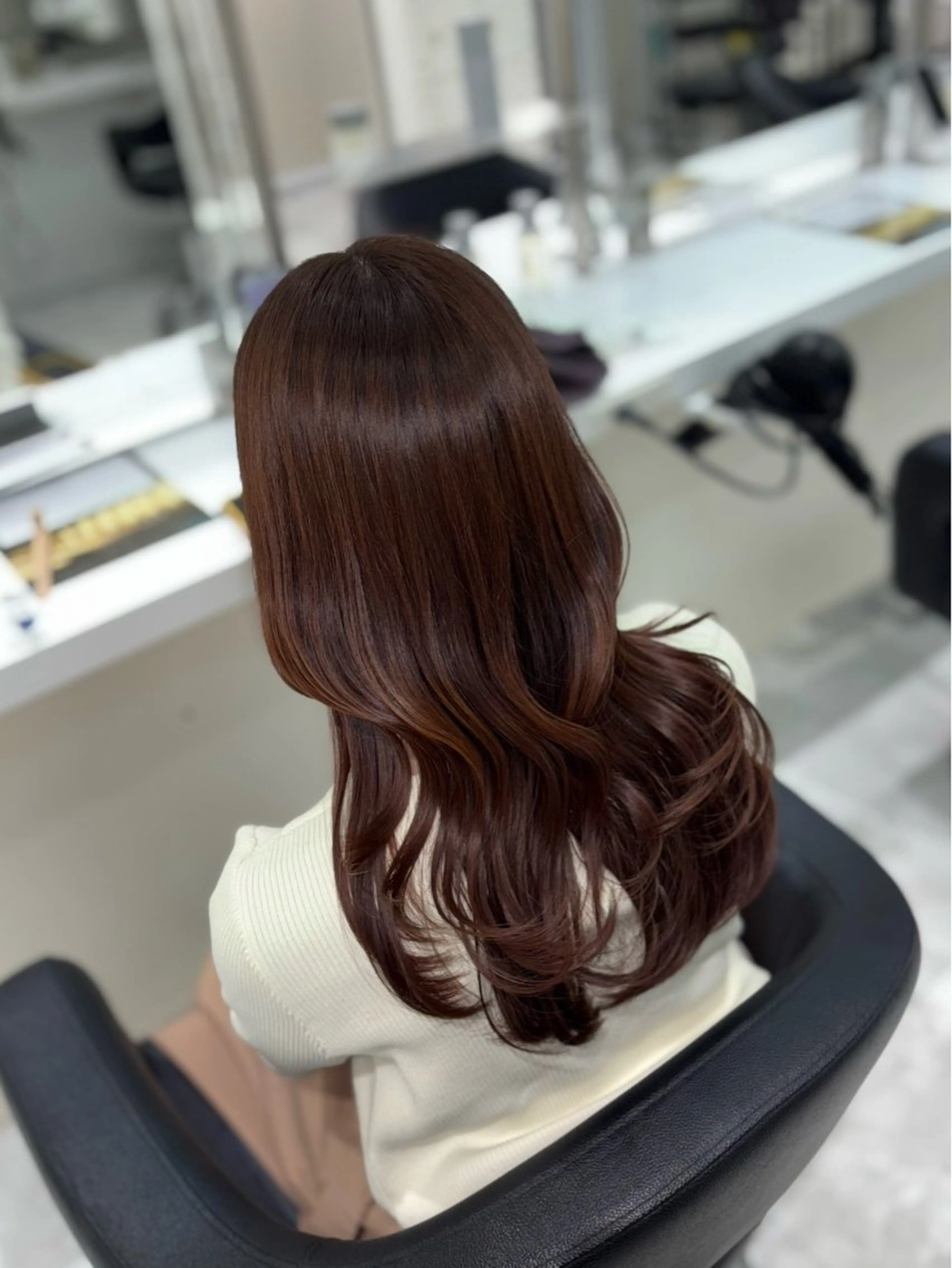 ロング カラー 盛れる上質ワンホン ヘア🤍YUME🤍のヘアスタイル