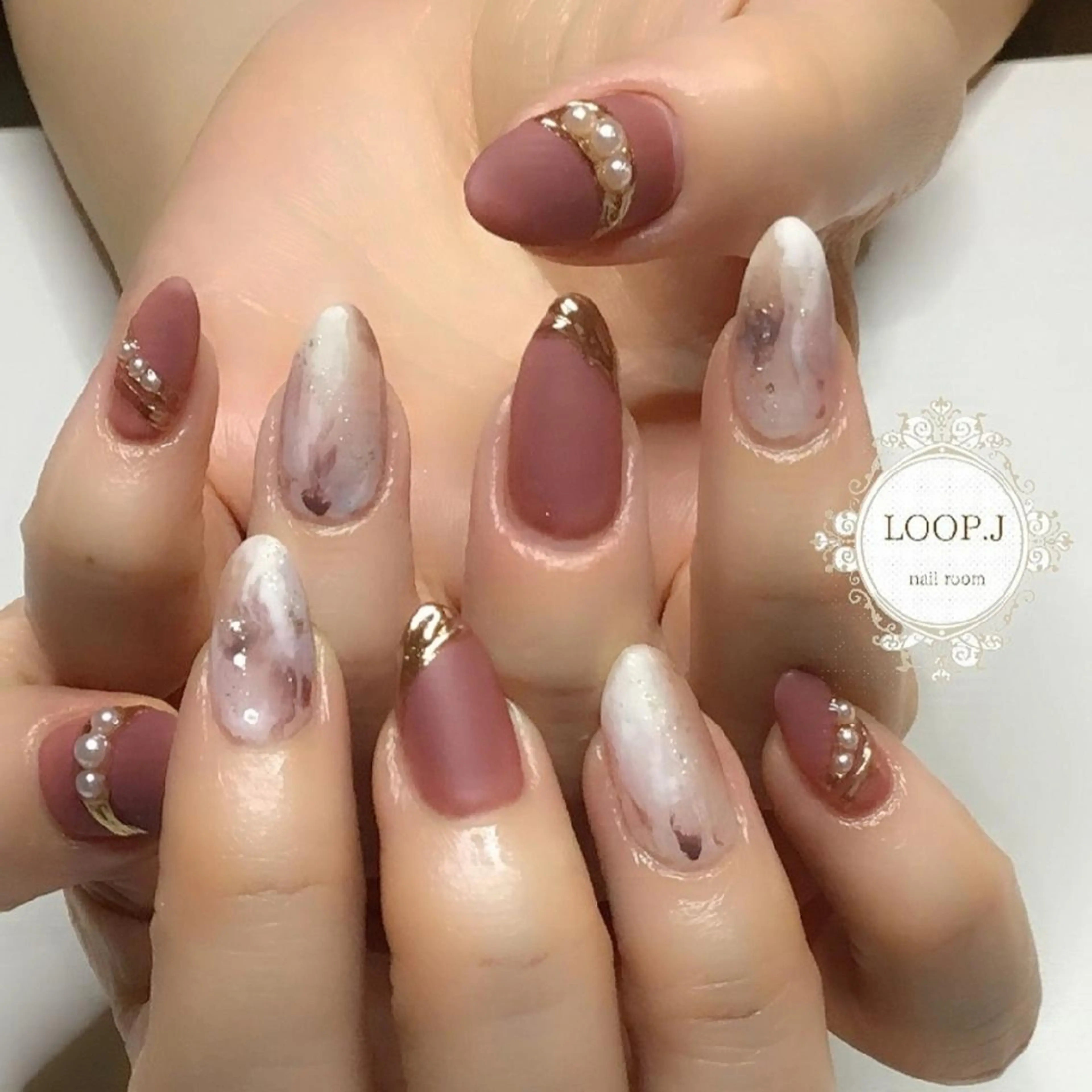 ネイル ハンドネイル おおくぼ めぐみのネイルデザイン