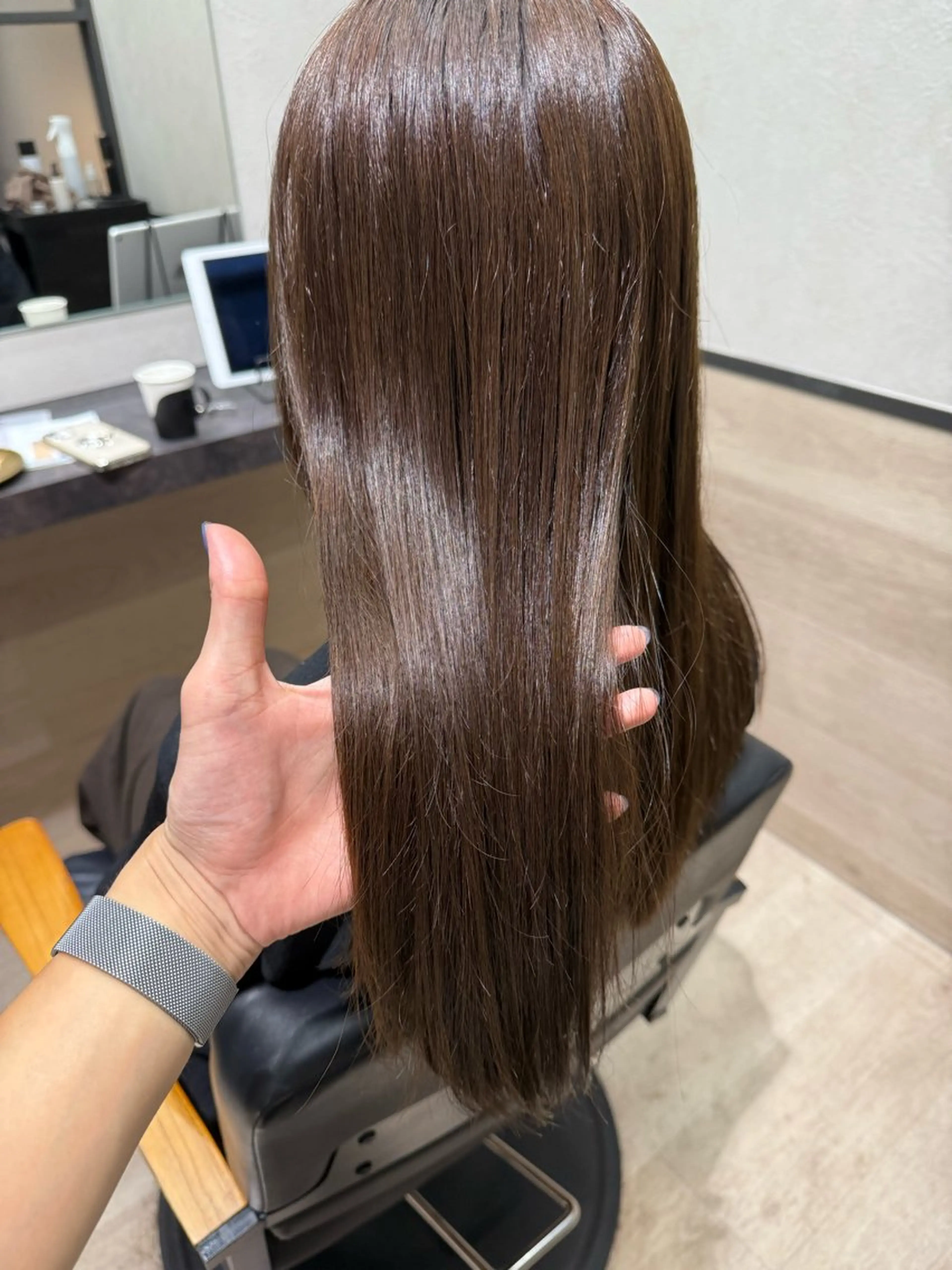 セミロング カラー ブリーチ カット ヘアカラー トリートメント 有田裕真 【ブリーチカラー】のヘアスタイル