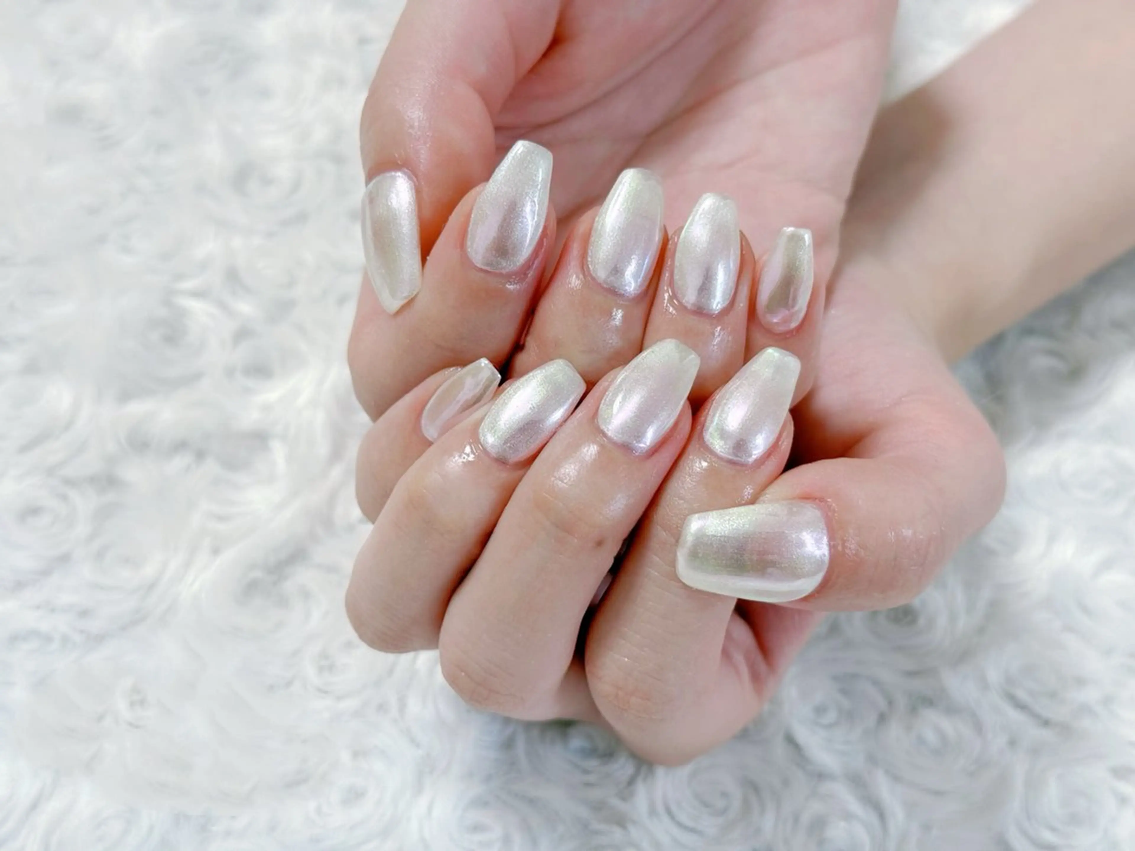 ネイル ミラーネイル ~Sol&Luna~ Momonaのネイルデザイン