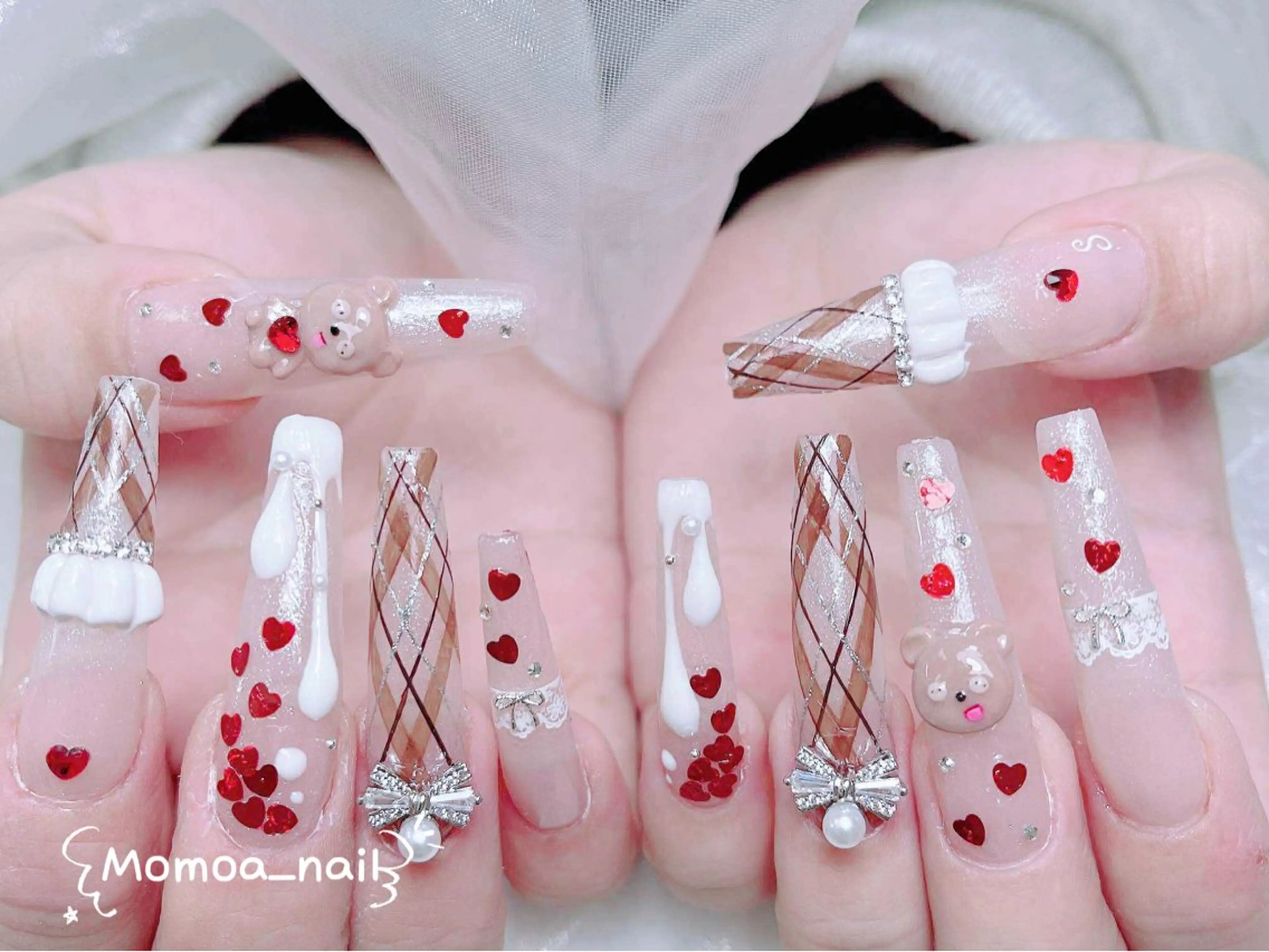 ネイル 成人式 ロングネイル マグネットネイル 大理石ネイル(マーブル) 持ち込み ハンドネイル MoMoA Nail ネイル長さ出し専門店のネイルデザイン