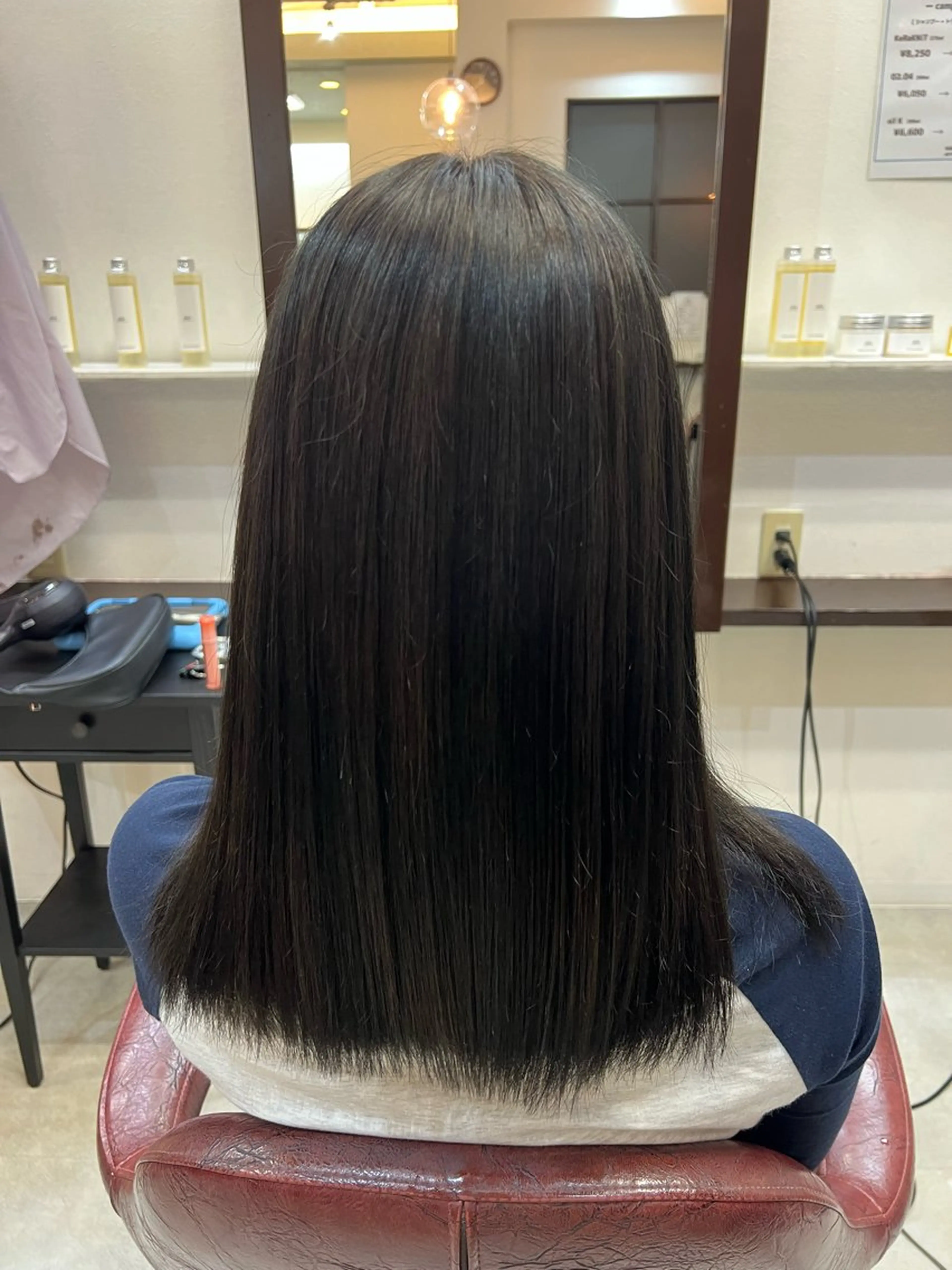 セミロング 吉岡 なみのヘアスタイル