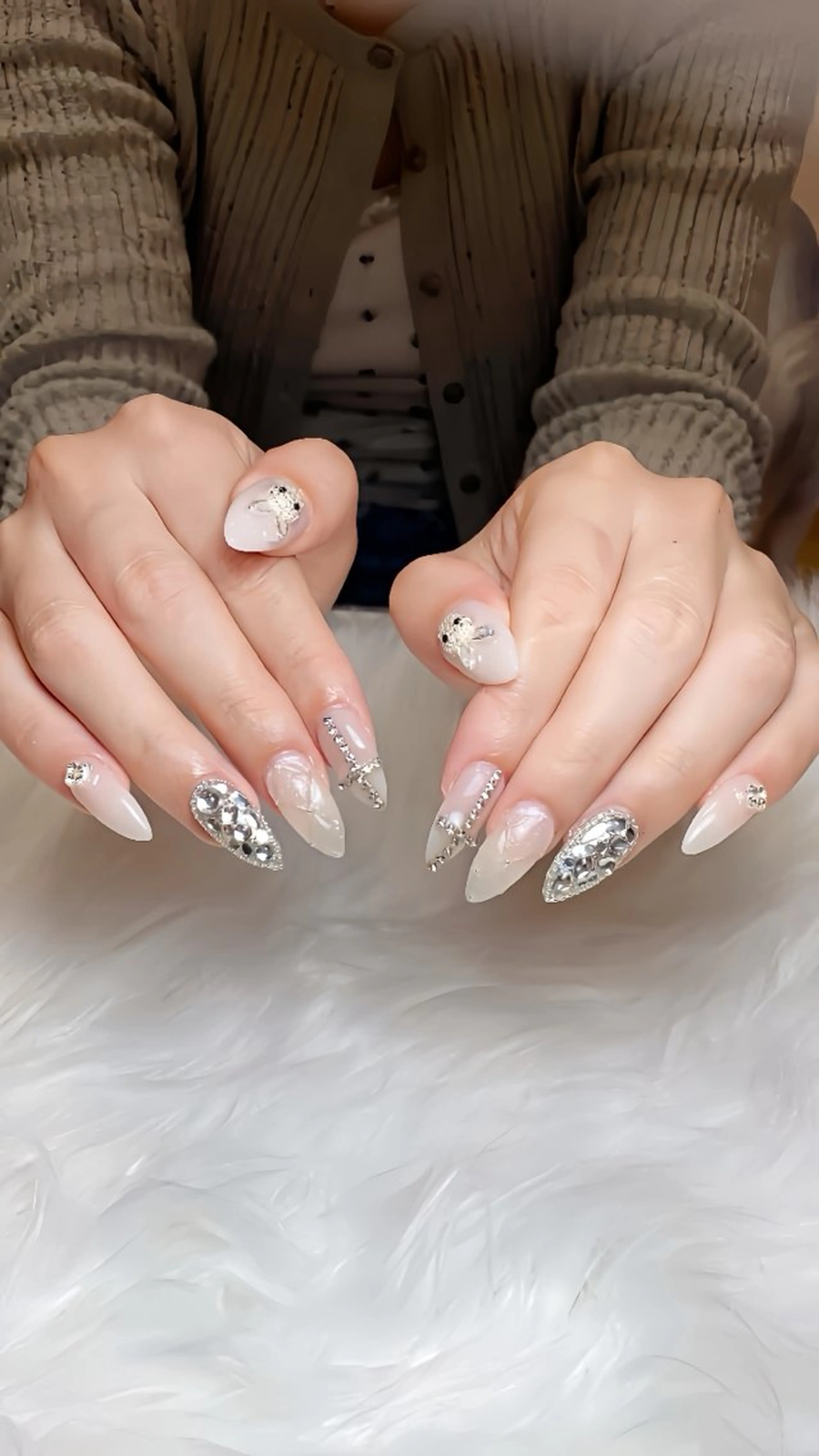 ネイル フラワーネイル 韓国ネイル 持ち込み 春ネイル ワンホンネイル Huyn Nail Shinjyukuのネイルデザイン