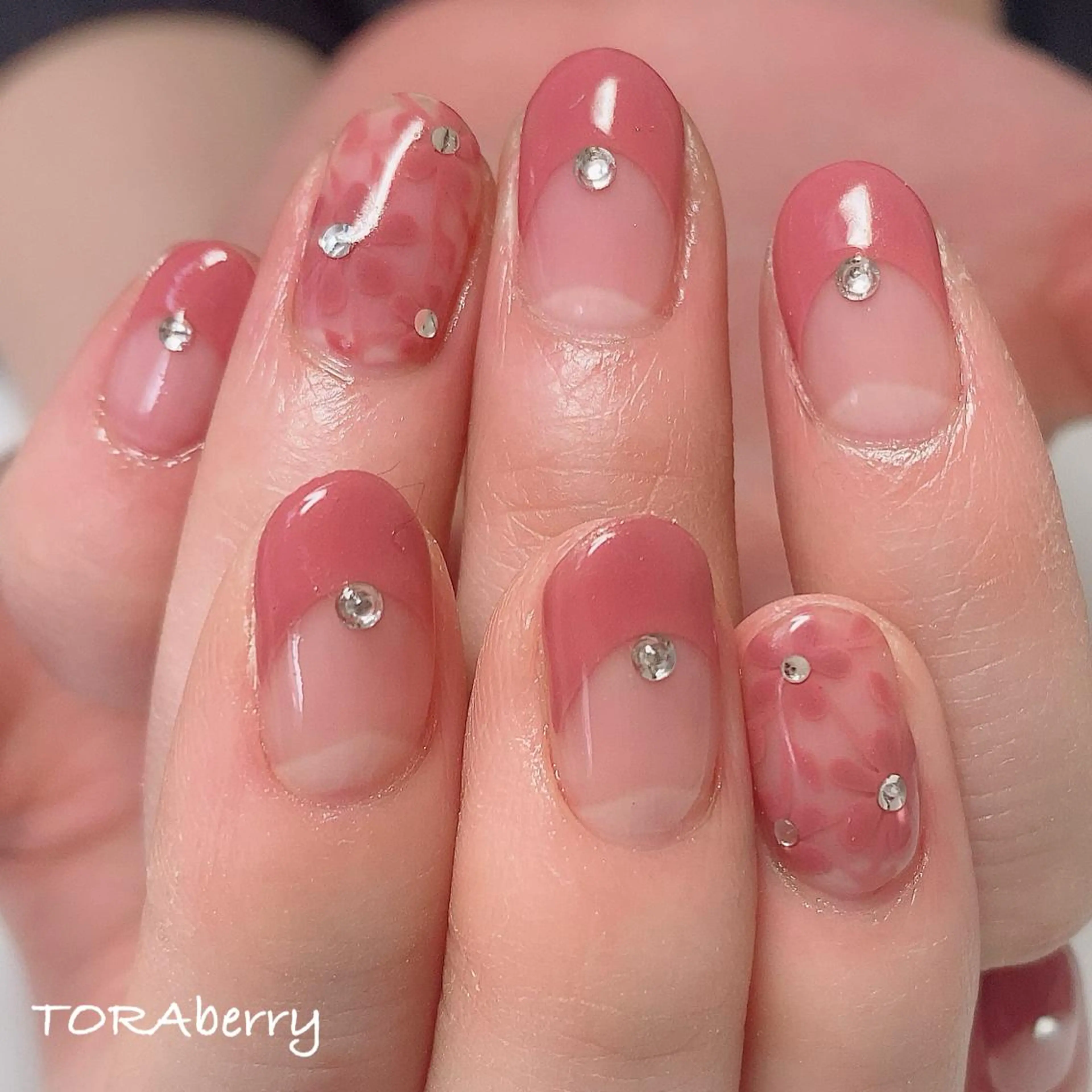 ネイル ハンドネイル ネイリスト なつみのネイルデザイン