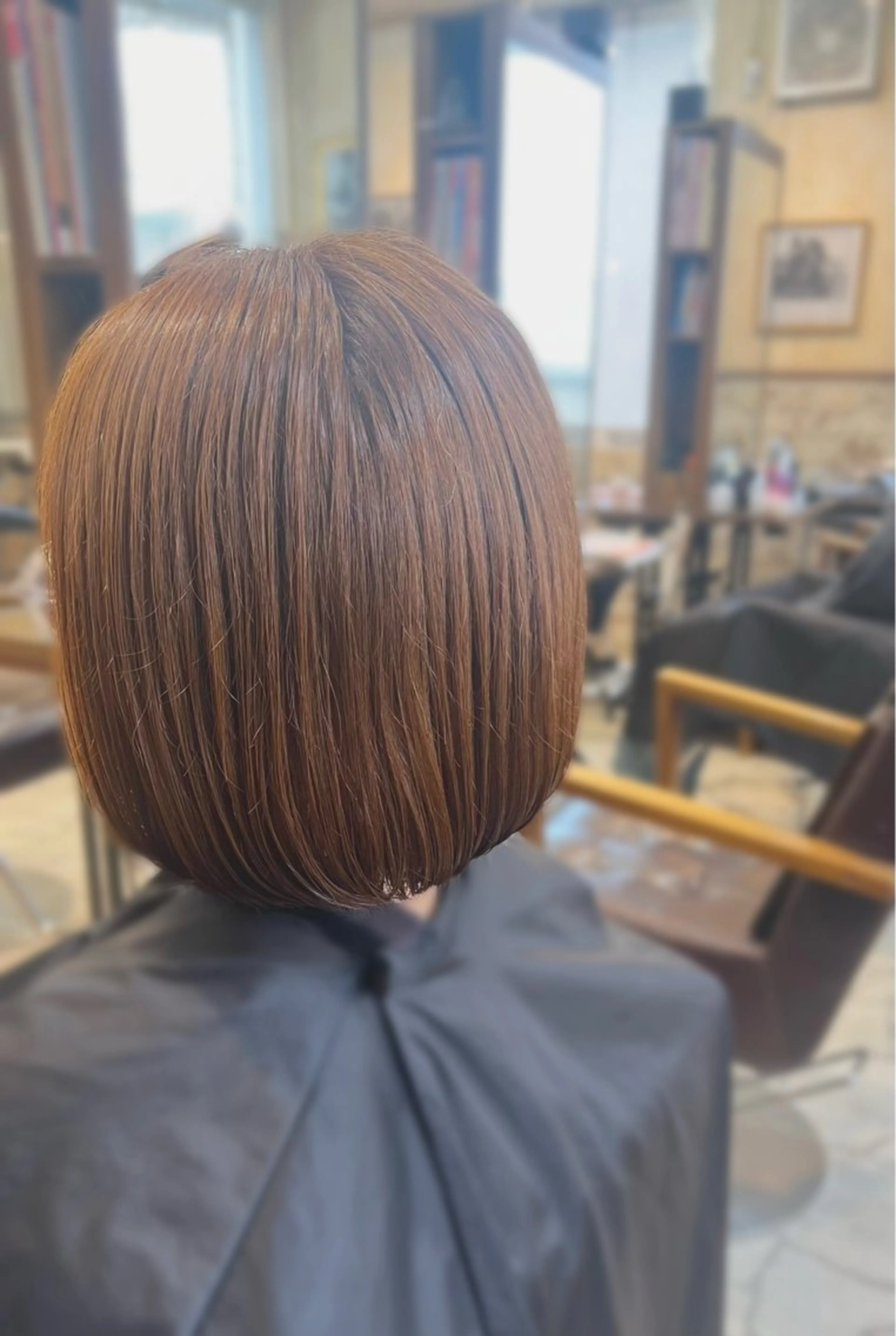 ショート ボブ 栗林 萌々のヘアスタイル
