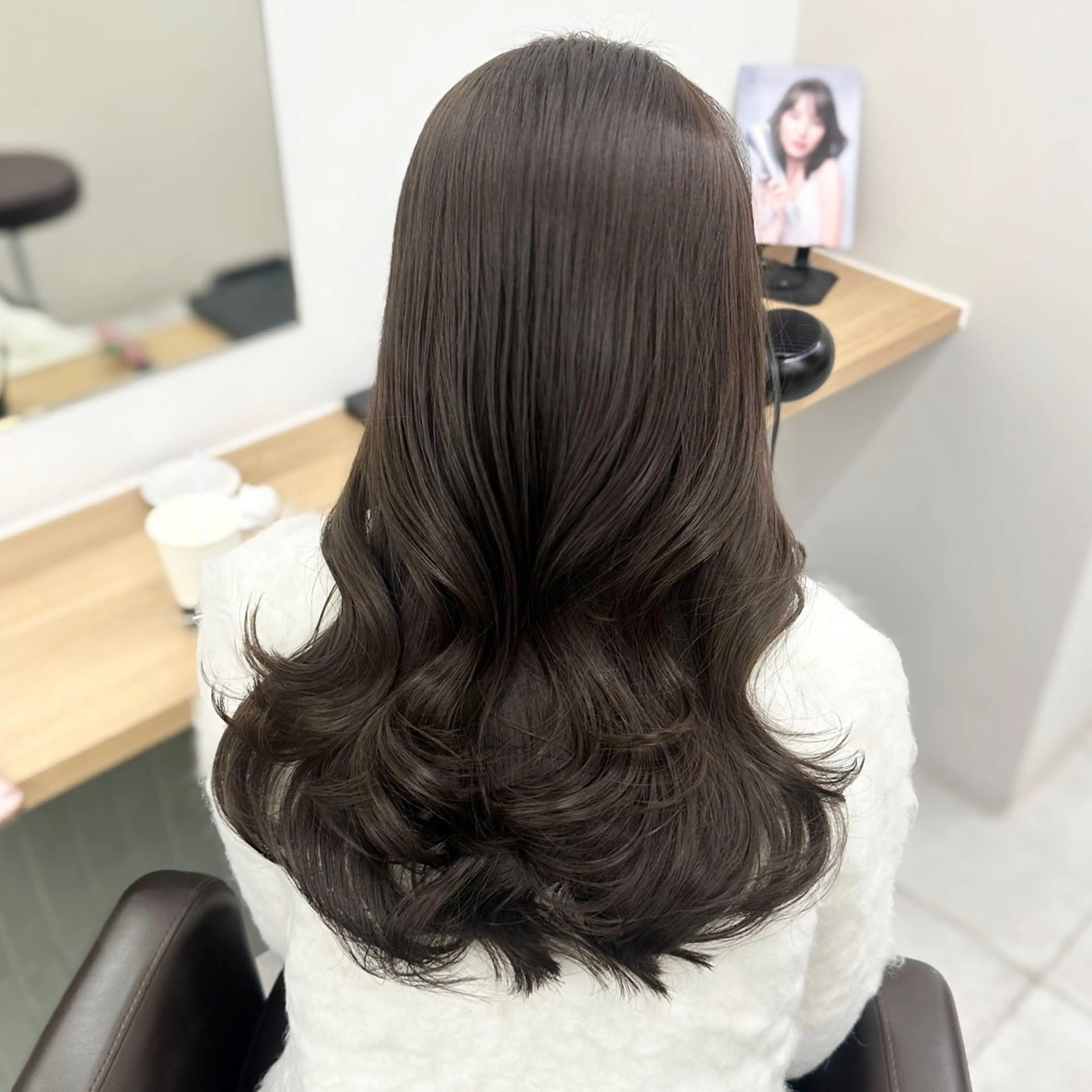 セミロング カラー カット ヘアカラー トリートメント ブリーチなし/レイヤ ー特化🌈Tommyのヘアスタイル