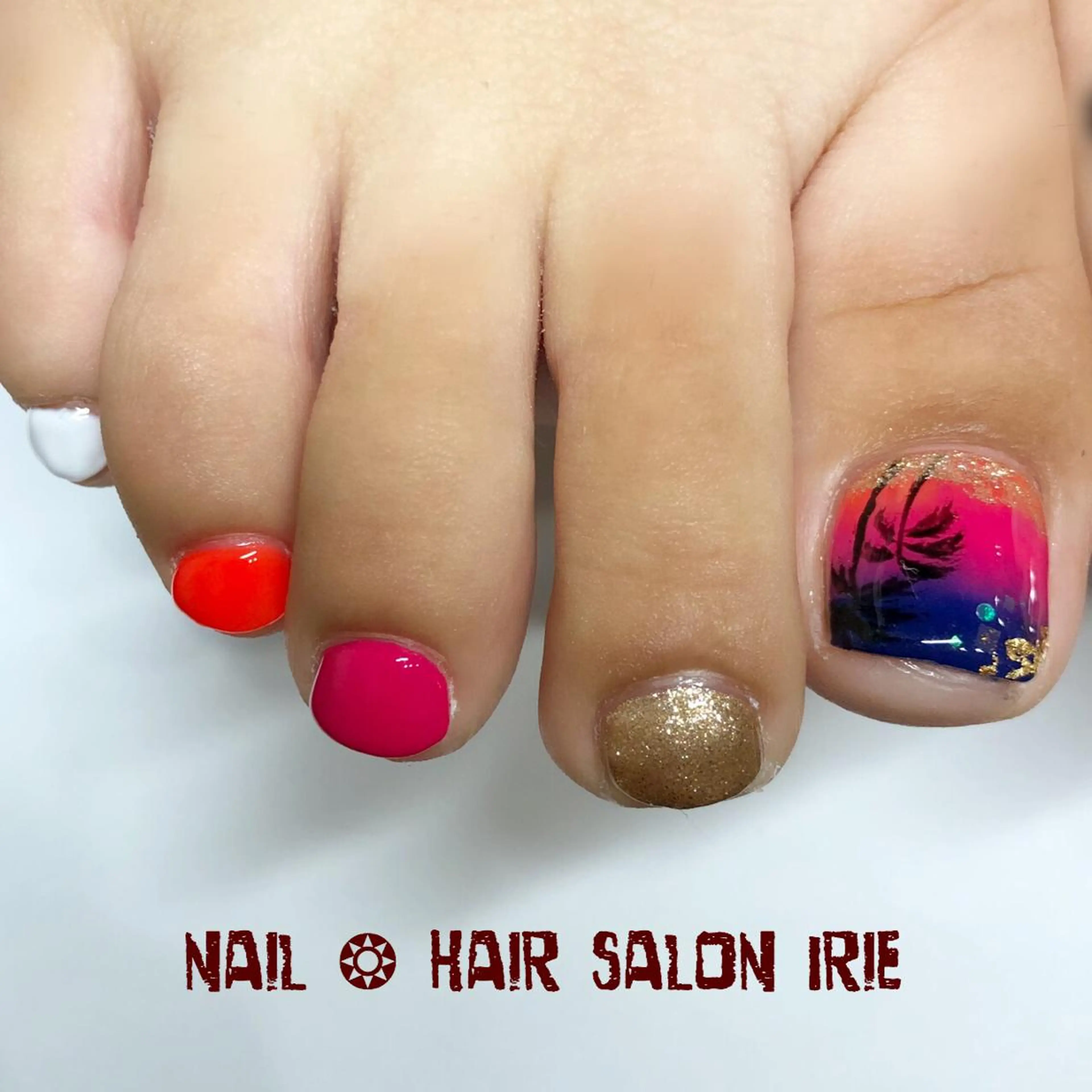 ネイル 持ち込み 與儀 知佳のネイルデザイン