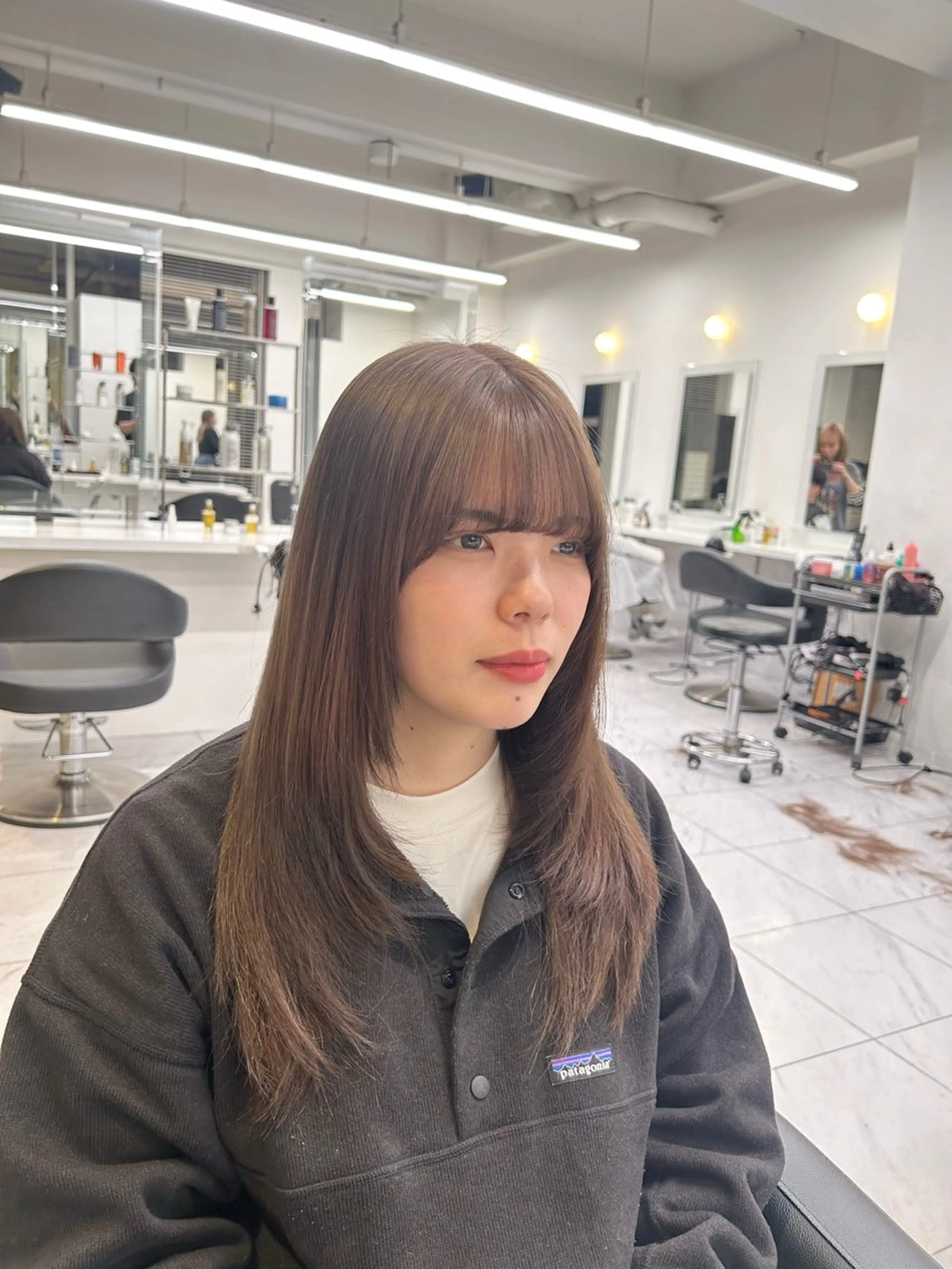 カラー 透明感ベージュ🤎 ナチュラルレイヤーのヘアスタイル