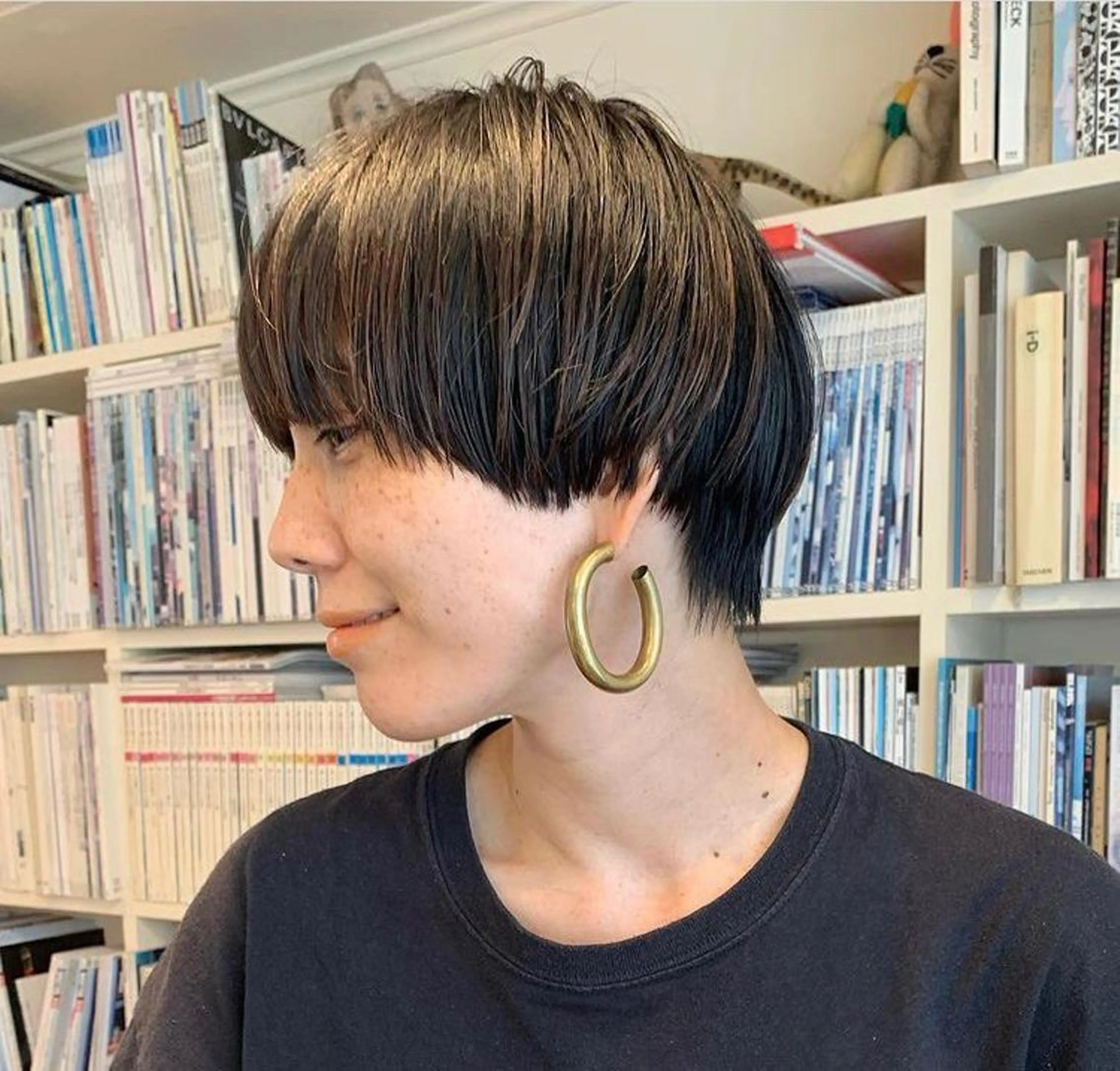 ショート カラー MOMOKA💫 YARD【学芸大学】のヘアスタイル