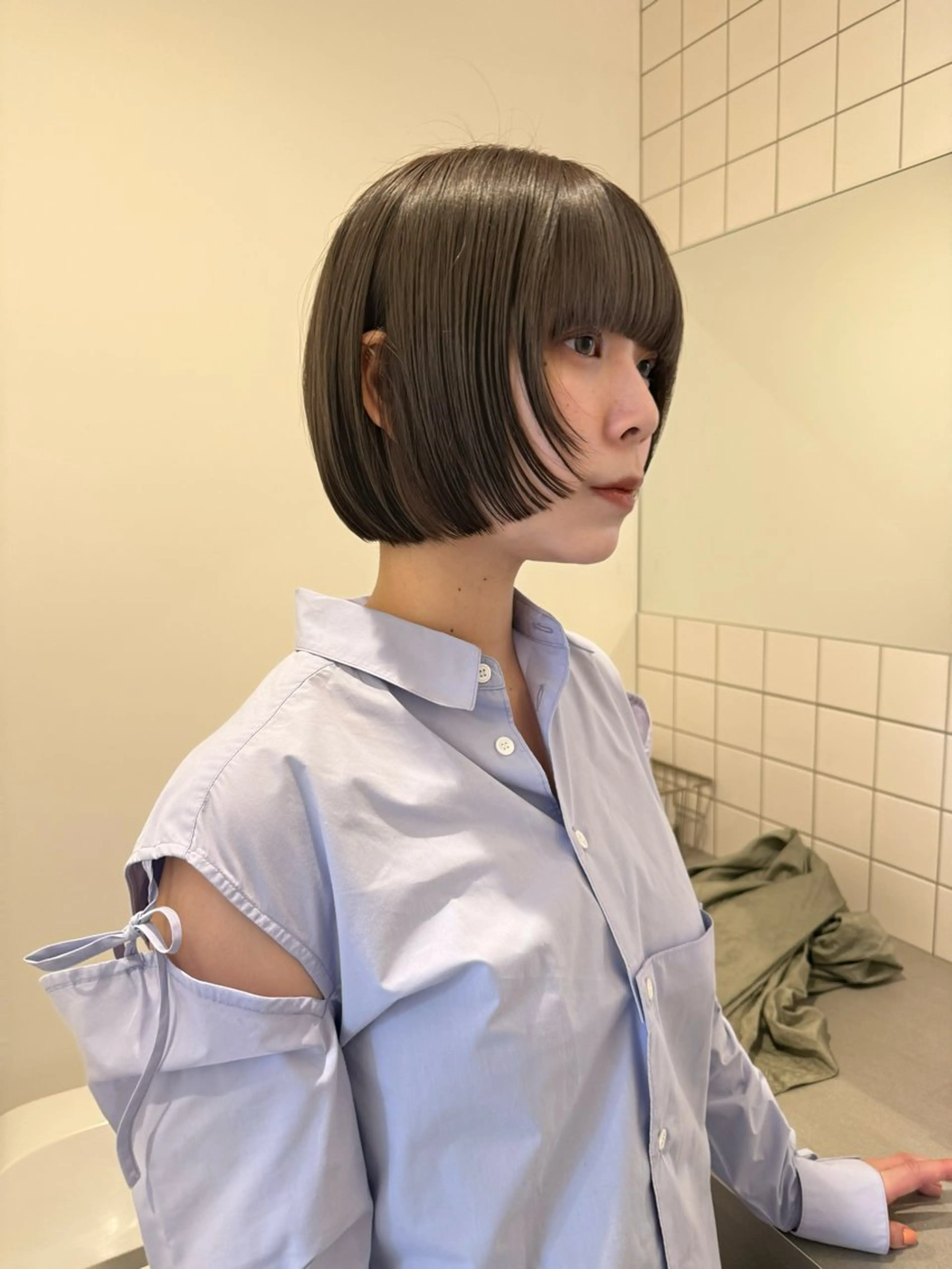 ミディアム アッシュ アッシュブラウン ヘアカラー 舟橋耀/ブリーチカラ ー/レイヤーカットのヘアスタイル