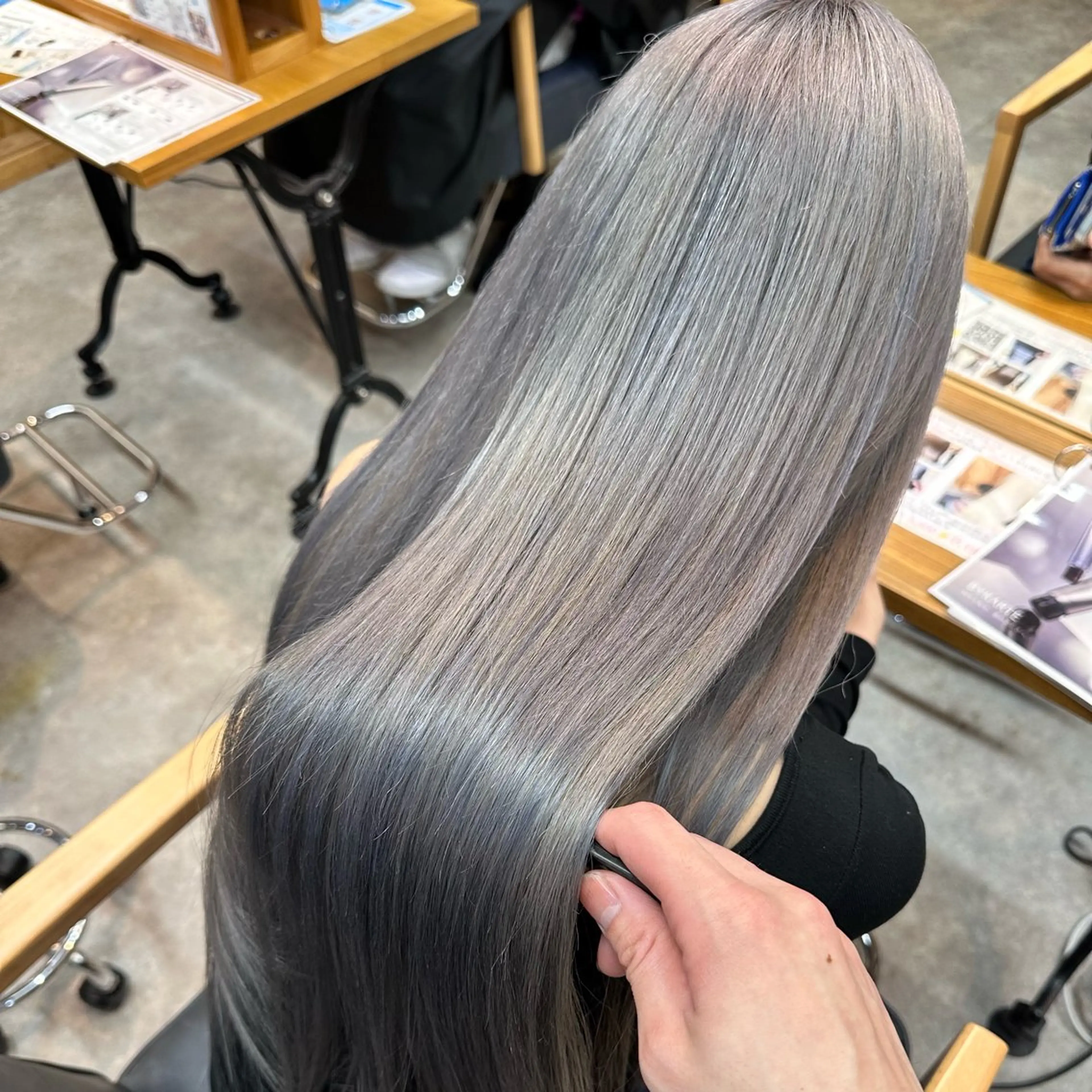 ロング ヘアカラー ブリーチ屋さん/ブリ ーチ矯正🫧あずみのヘアスタイル