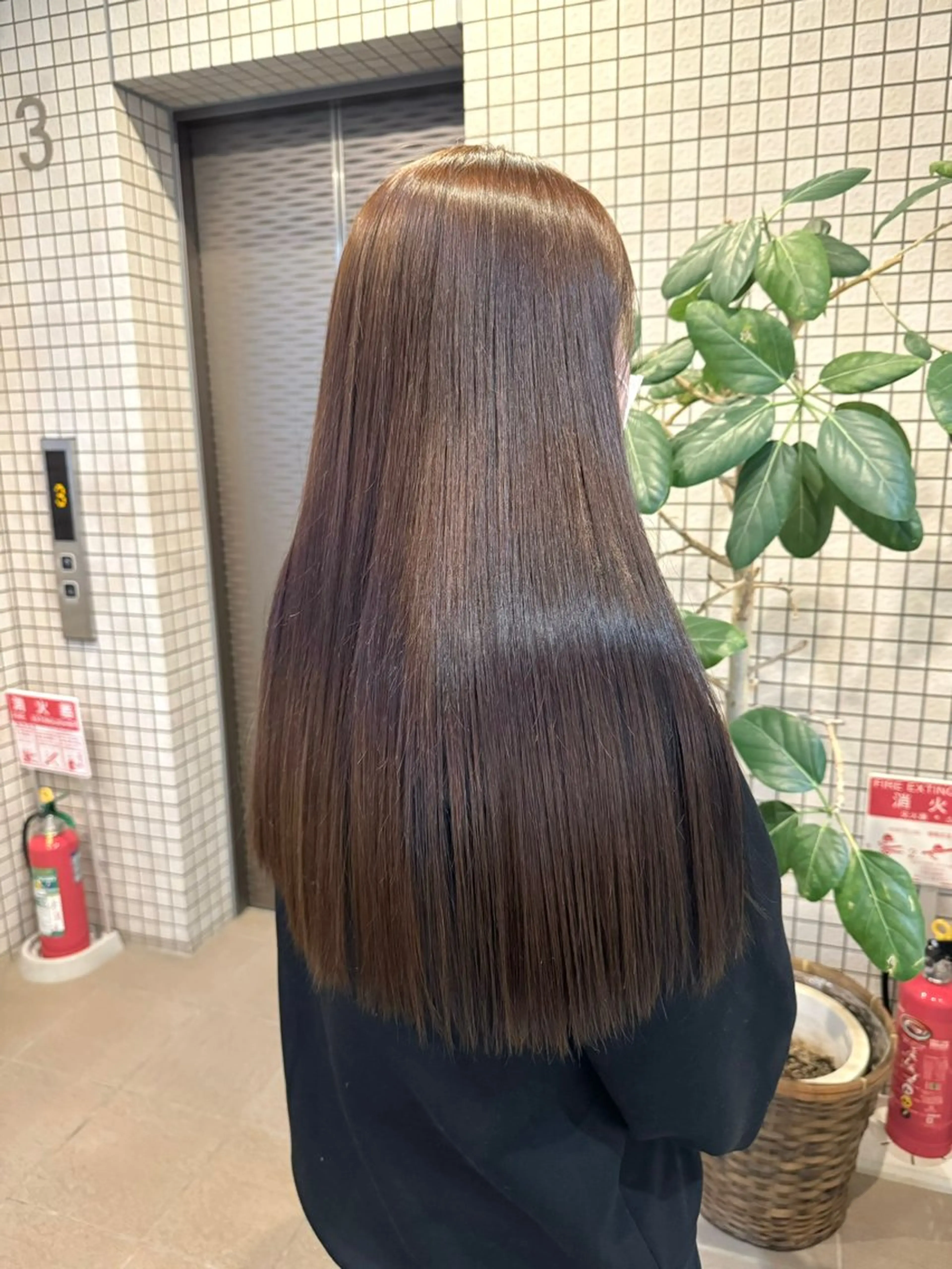 ロング ヘアカラー 透明感カラー🪡🤍 nanao🤍🪡のヘアスタイル