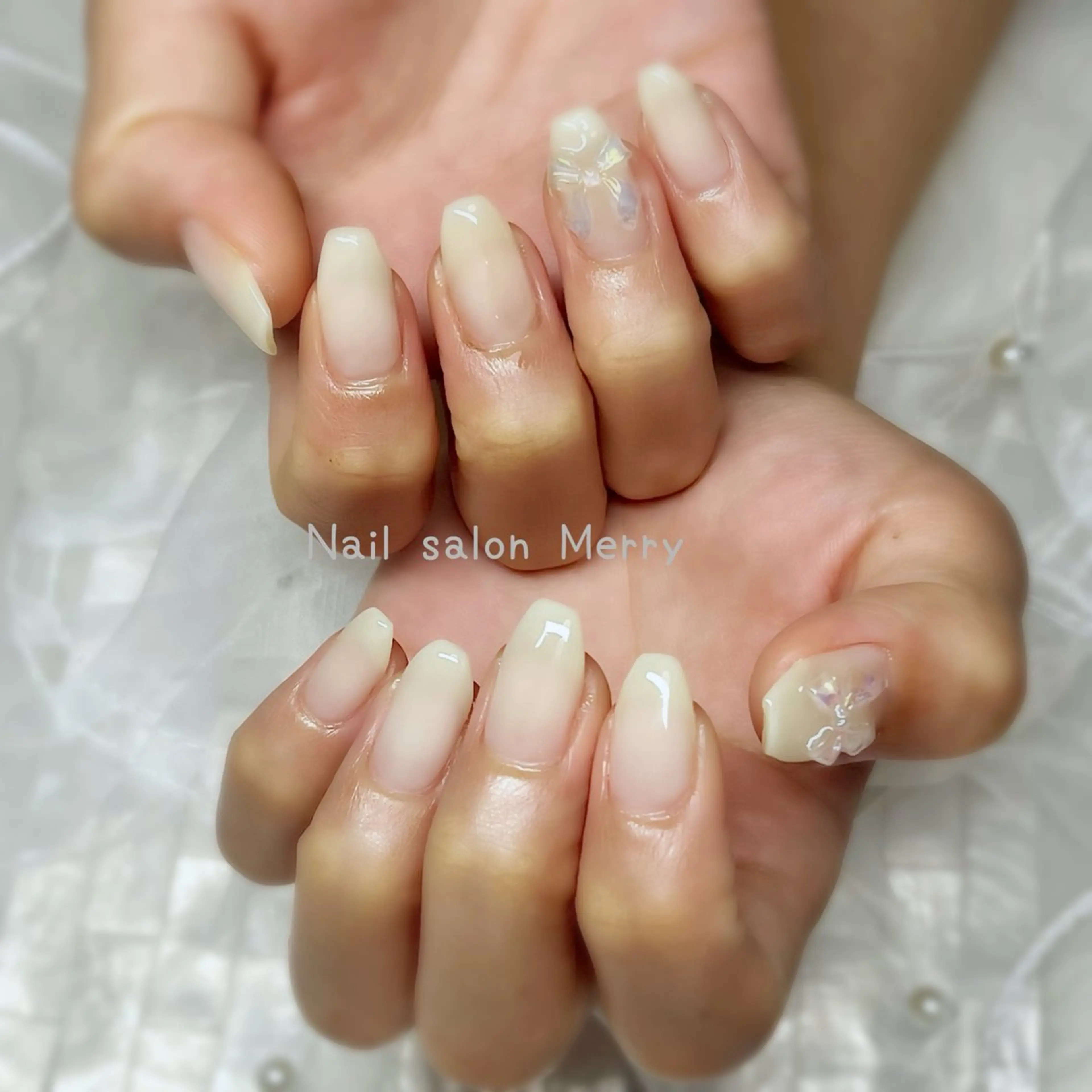 ネイル オーロラネイル リボン ハンドネイル Nail salon Merryのネイルデザイン