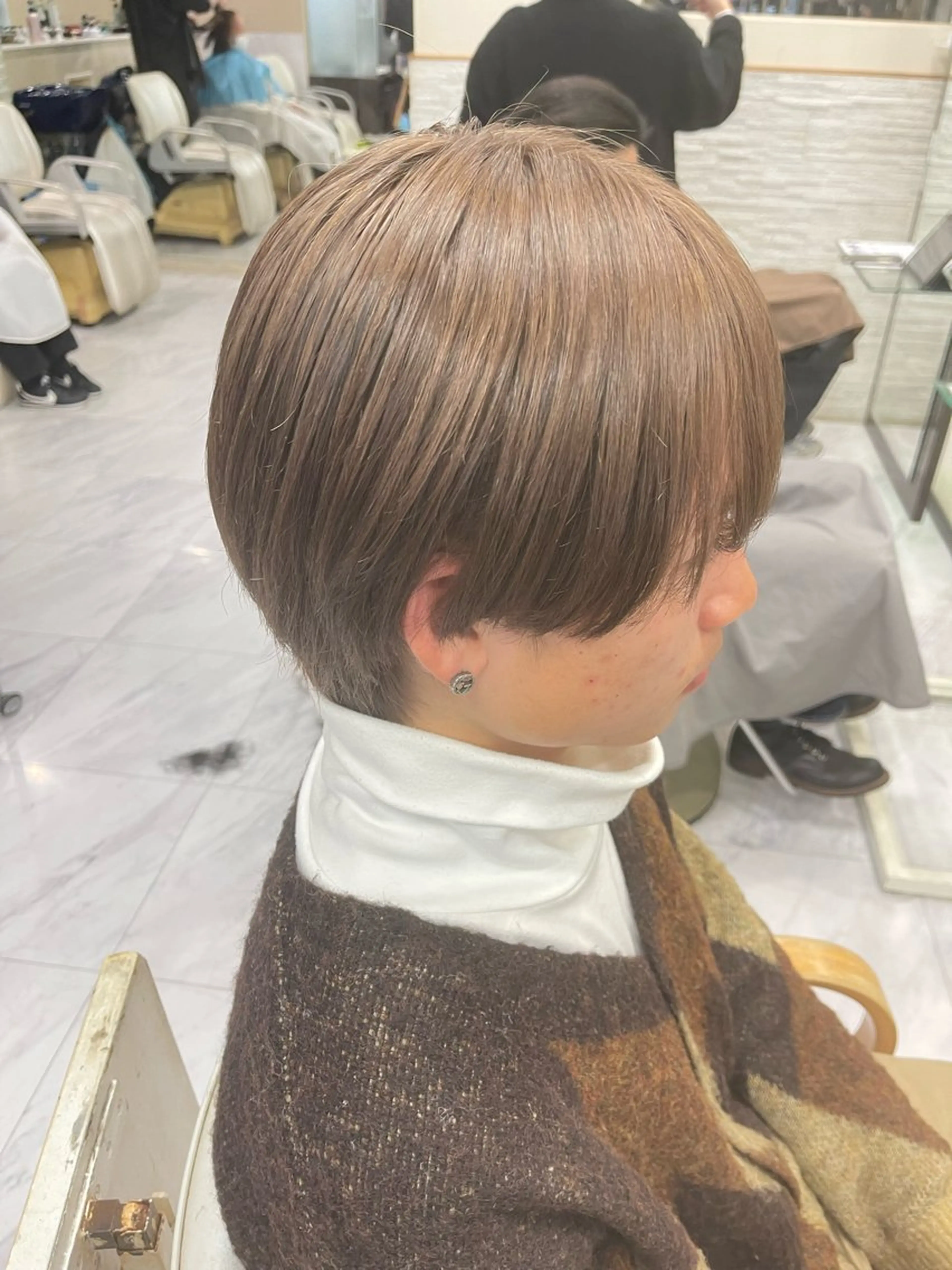 ショート カラー メンズ 透明感カラー グレージュ カット ヘアカラー トリートメント 🌻メンズカット 落合諒🌻のヘアスタイル