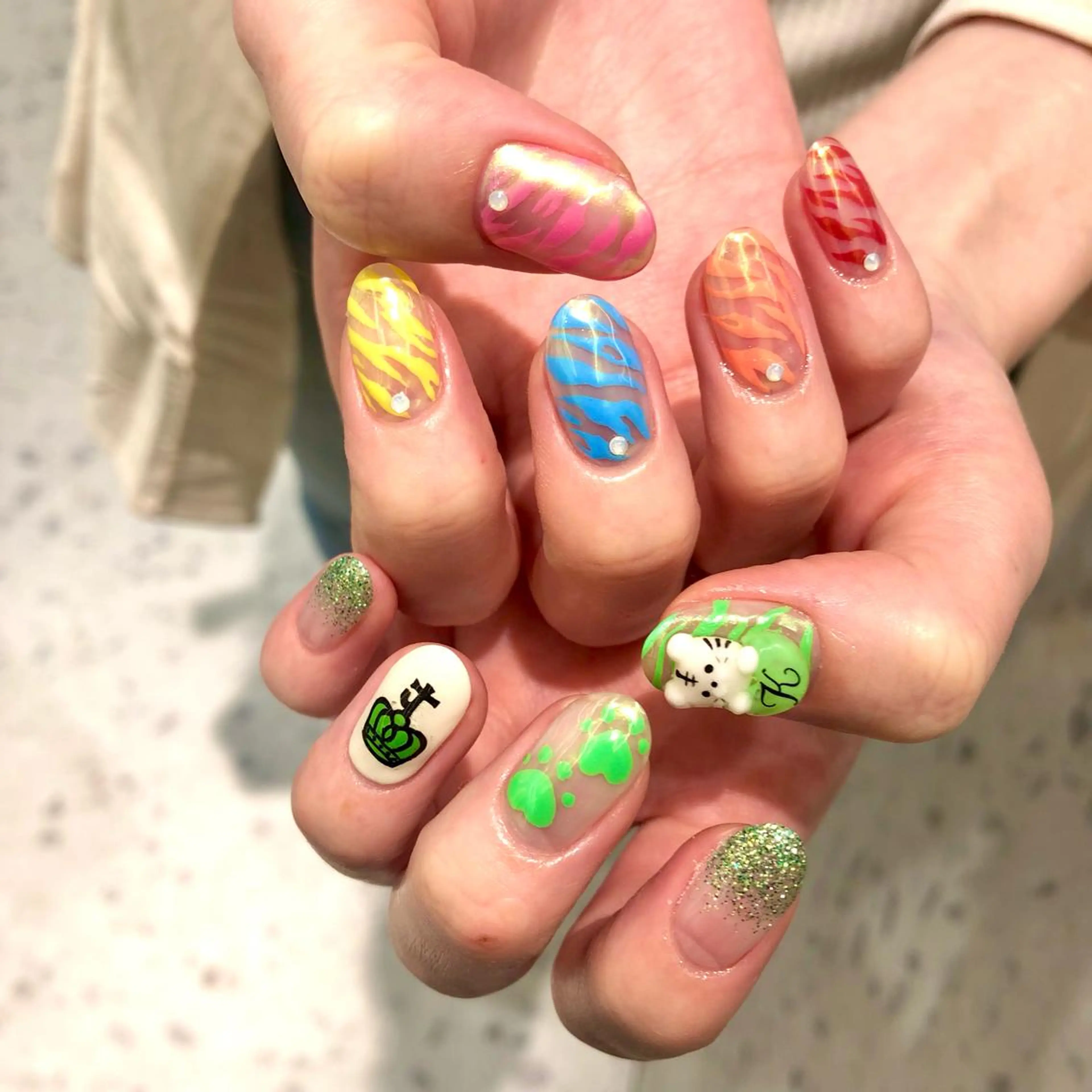 ネイル アートネイル ハンドネイル 🧁🥕 asukaのネイルデザイン