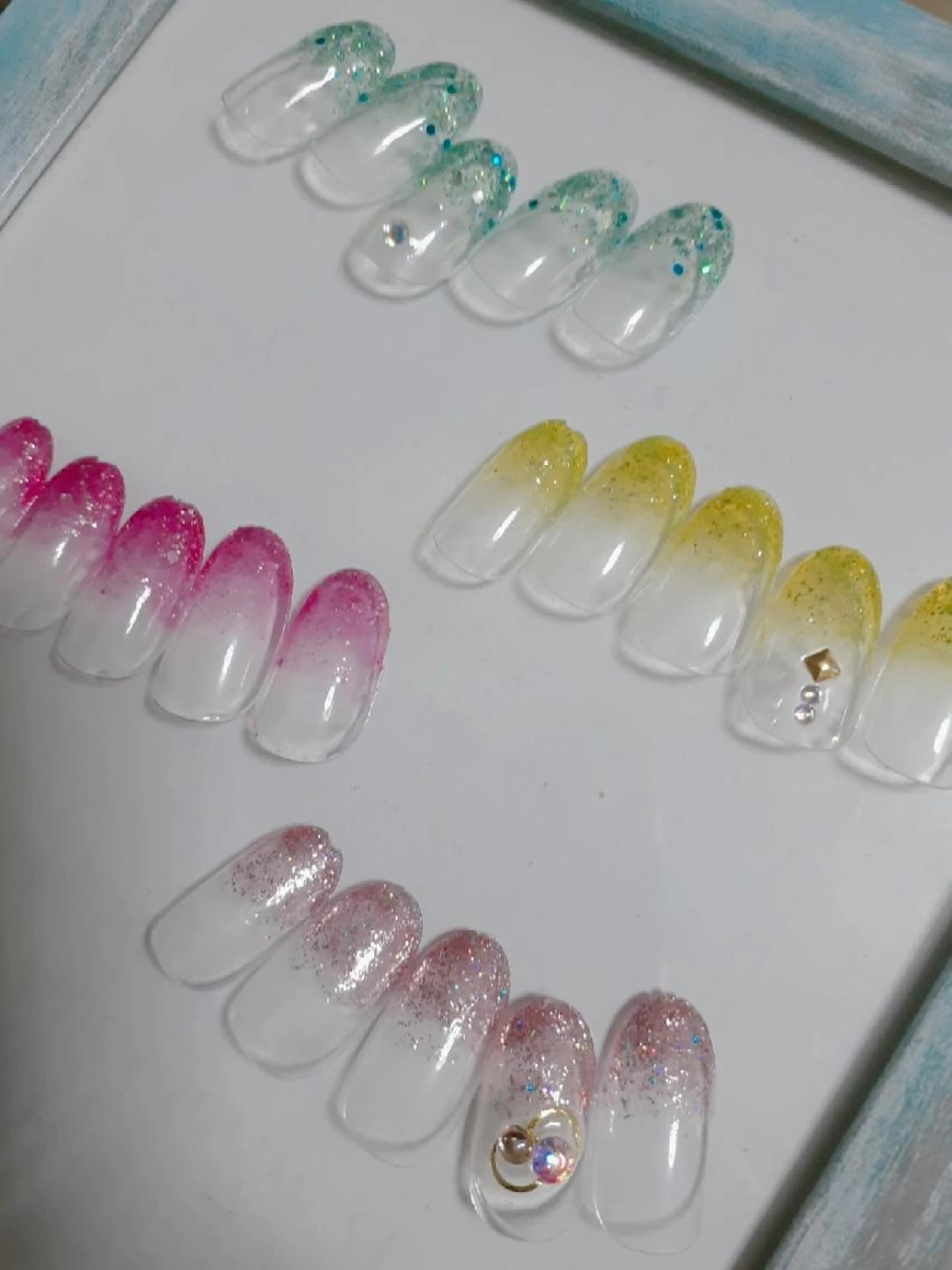 ラメグラデーション(オフあり)の写真