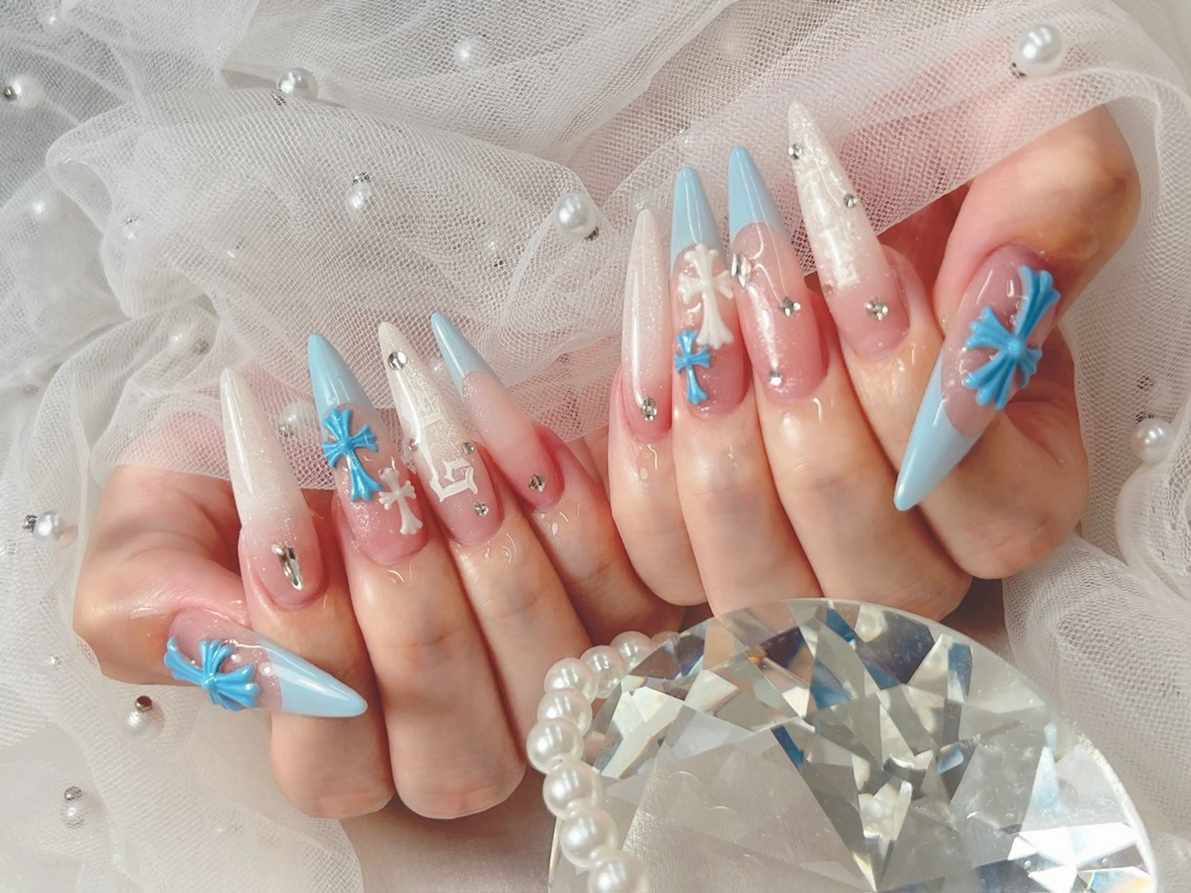 ネイル 夏ネイル ハンドネイル bijou nails　蓮のネイルデザイン