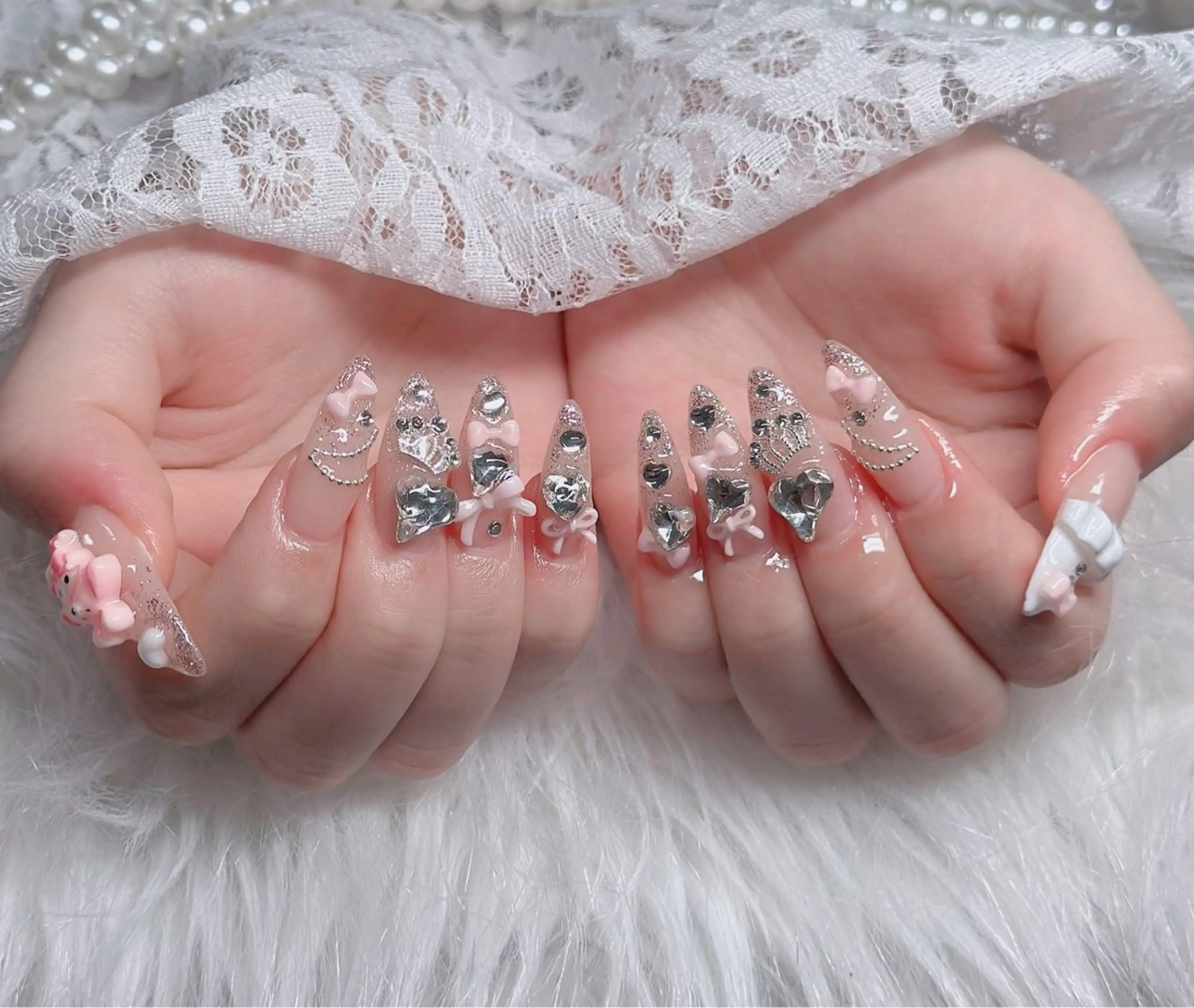 ネイル オーロラネイル フレンチネイル ジェルネイル ハロウィン キラキラネイル ハンドネイル H.baby Nail Salonのネイルデザイン