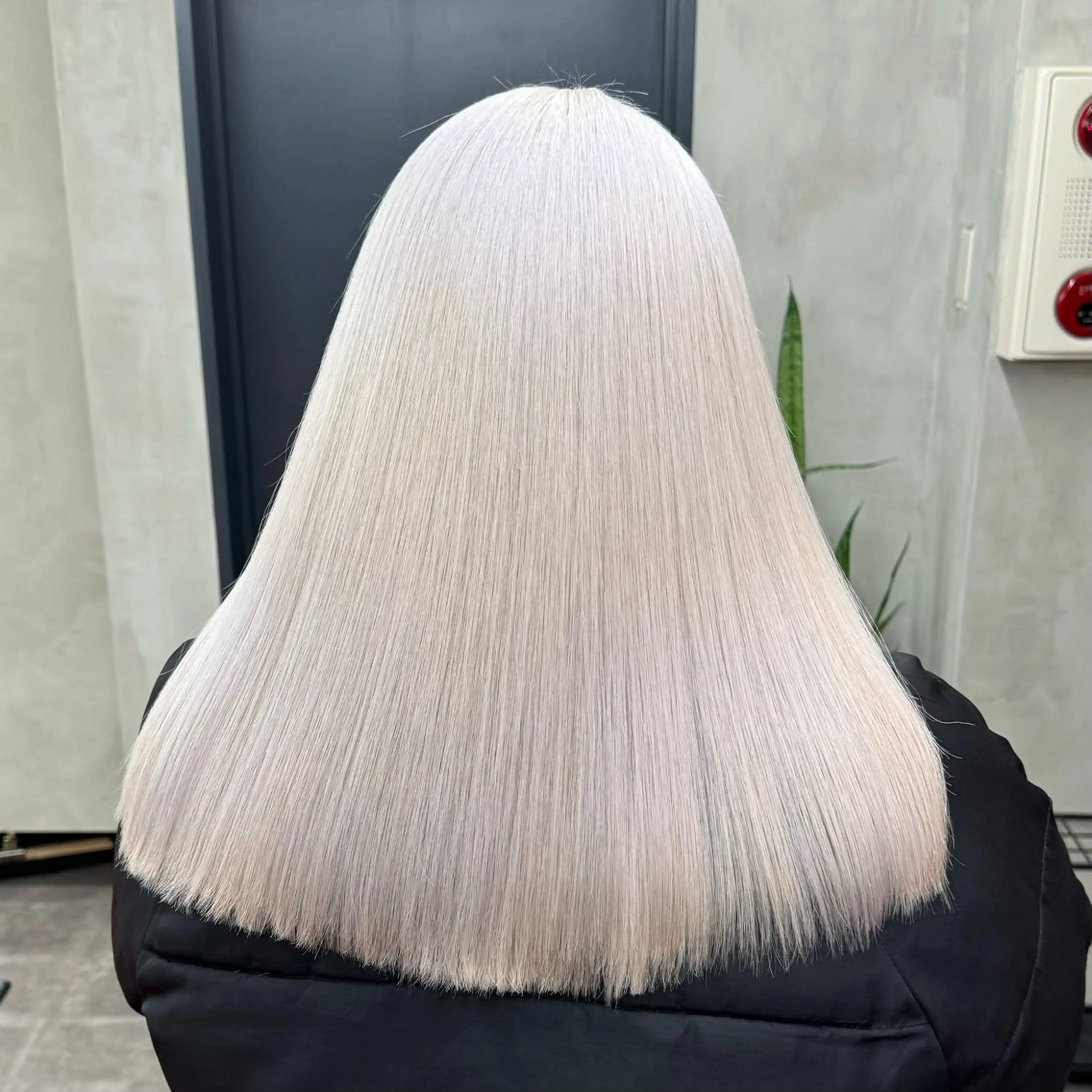 ロング カラー アッシュ ベージュカラー ブリーチ ケアブリーチ ダブルカラー ブリーチ　ハイトーン 特化🌈フジタハルキのヘアスタイル